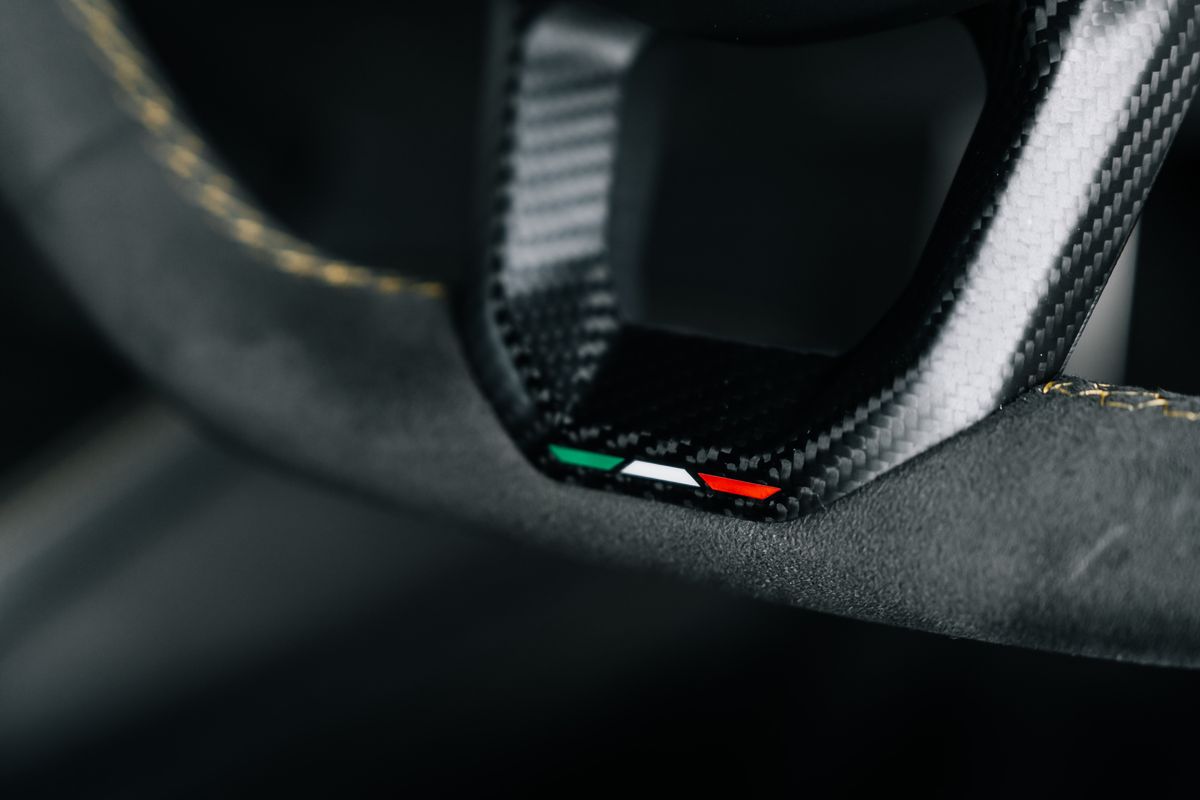 Lamborghini Revuelto