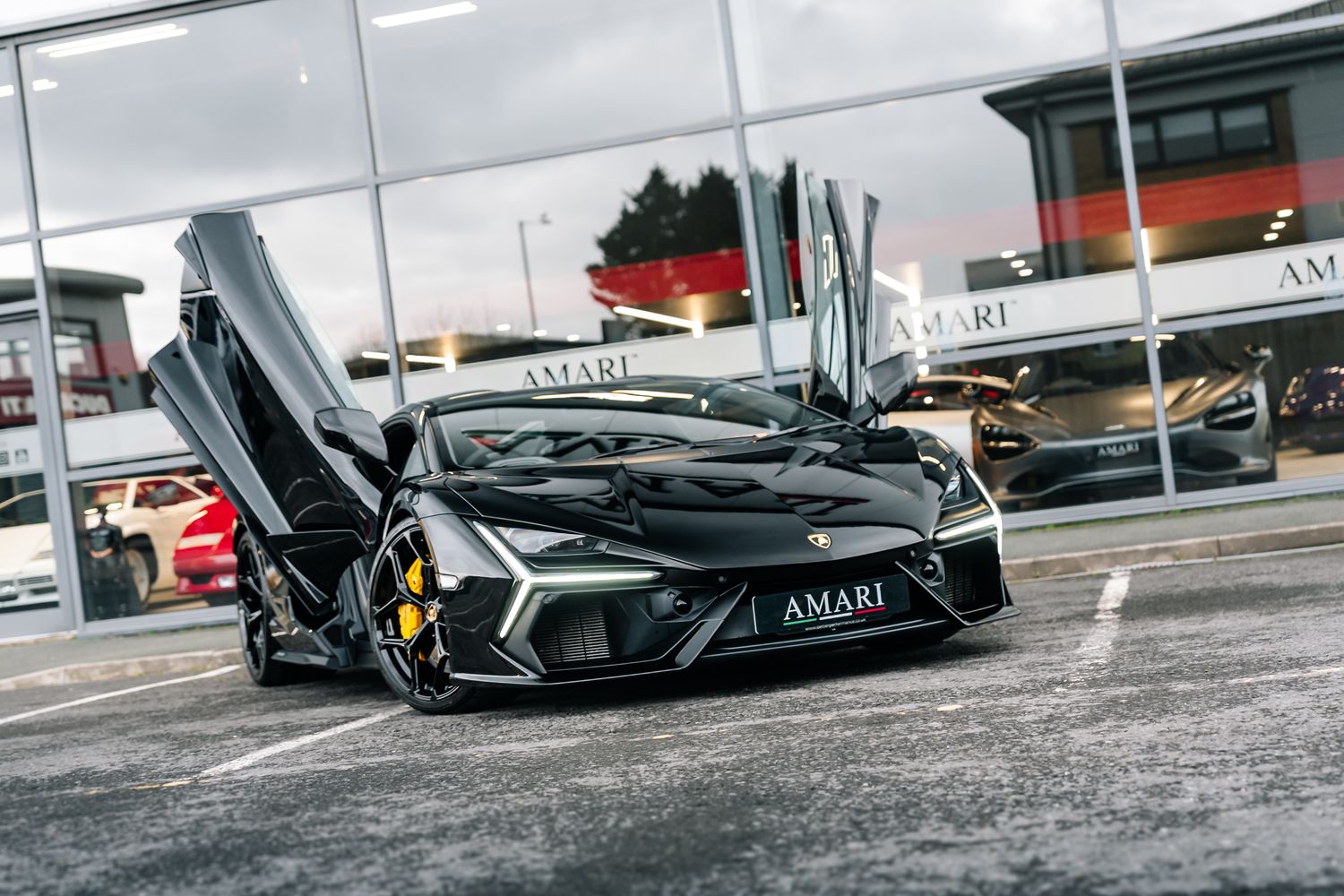 Lamborghini Revuelto