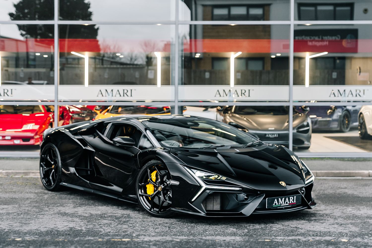 Lamborghini Revuelto