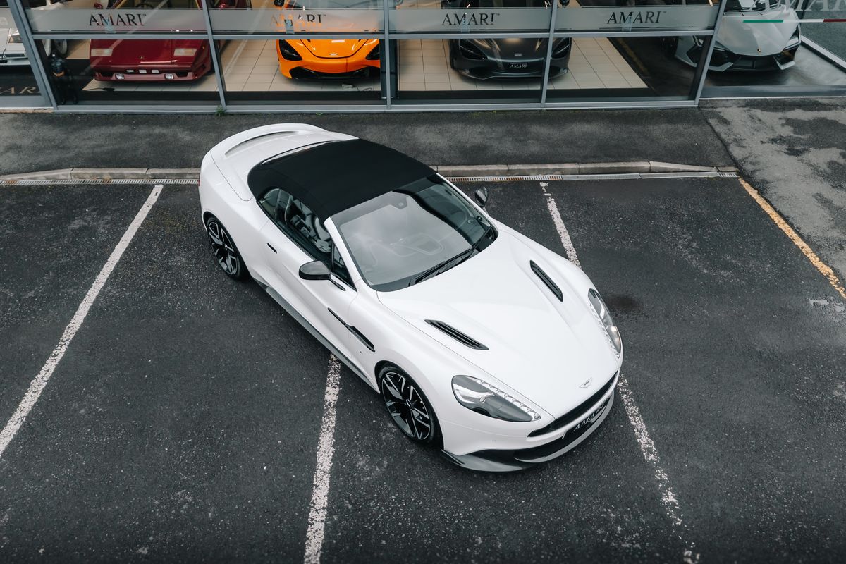 ASTON MARTIN VANQUISH 6.0 V12 S Volante