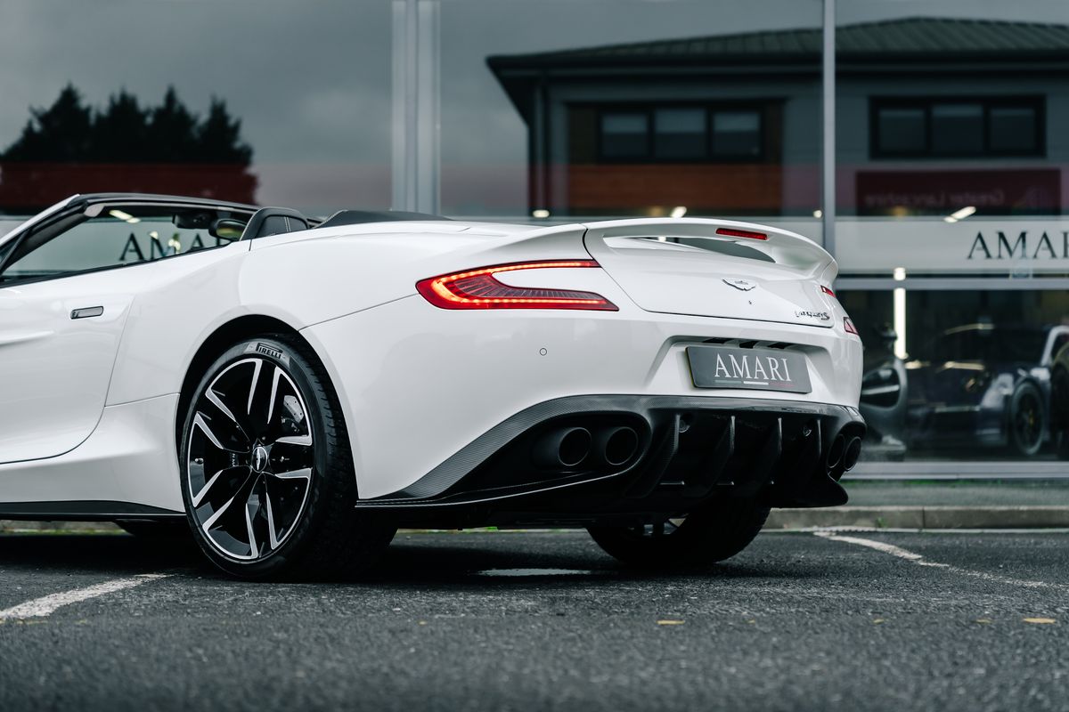 ASTON MARTIN VANQUISH 6.0 V12 S Volante