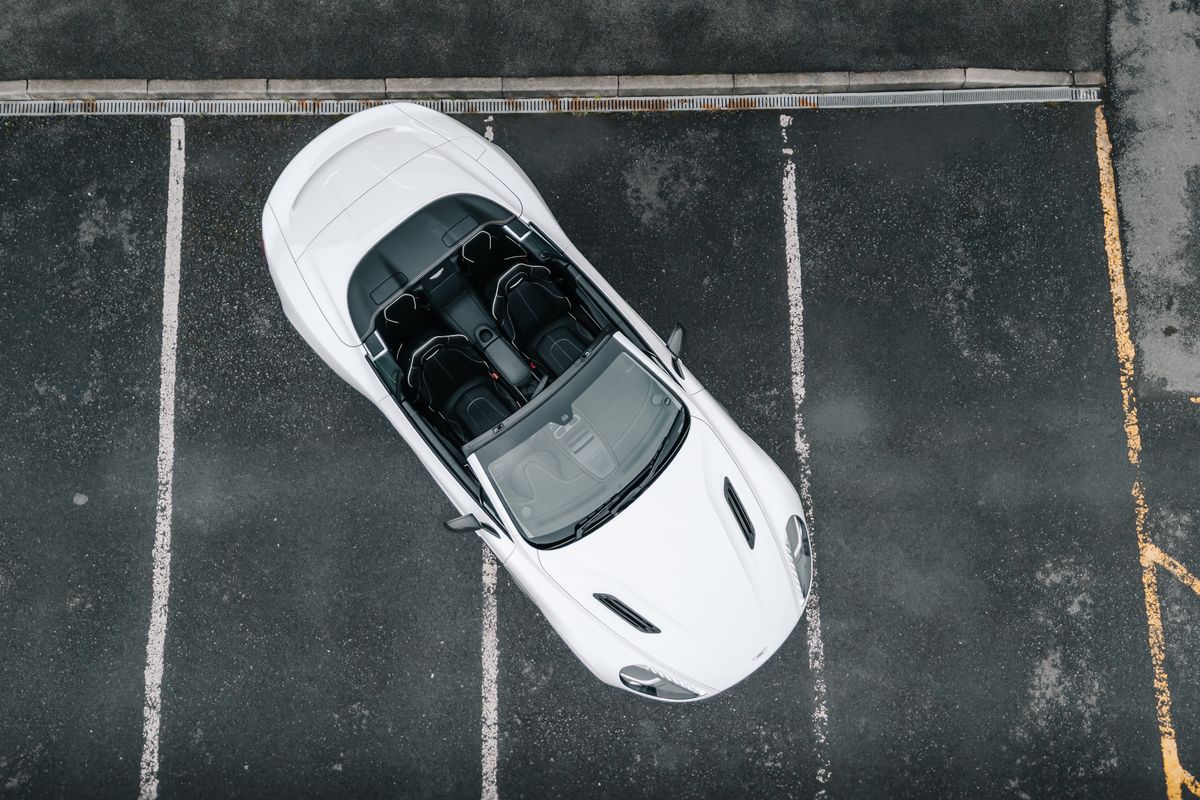 ASTON MARTIN VANQUISH 6.0 V12 S Volante