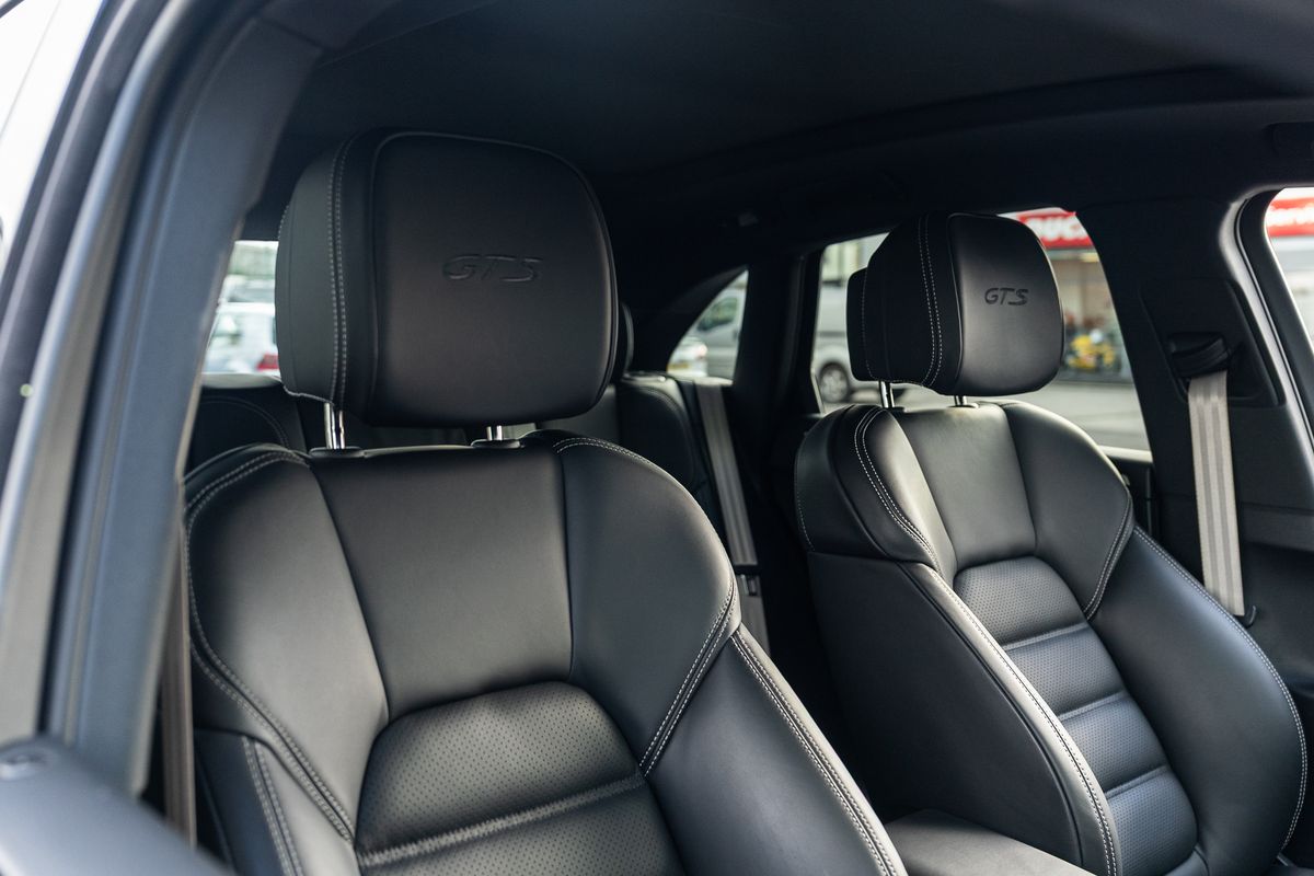 PORSCHE MACAN GTS GTS