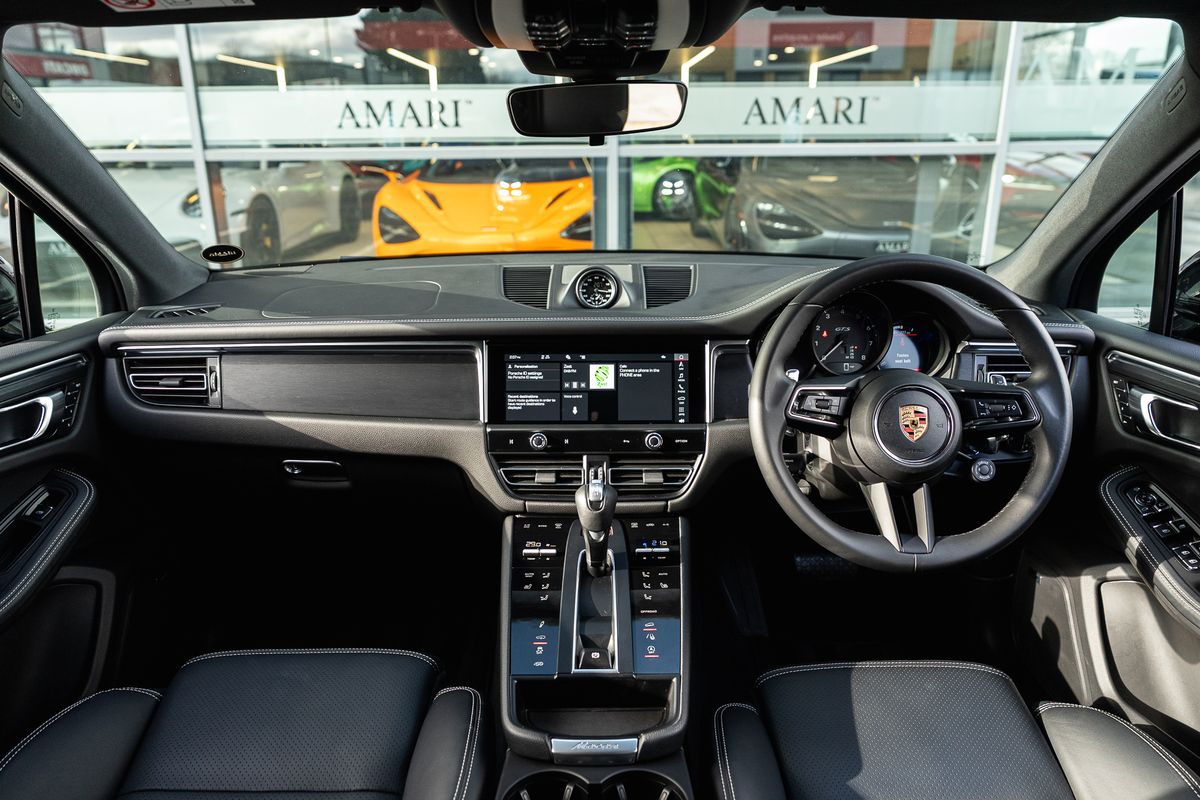PORSCHE MACAN GTS GTS
