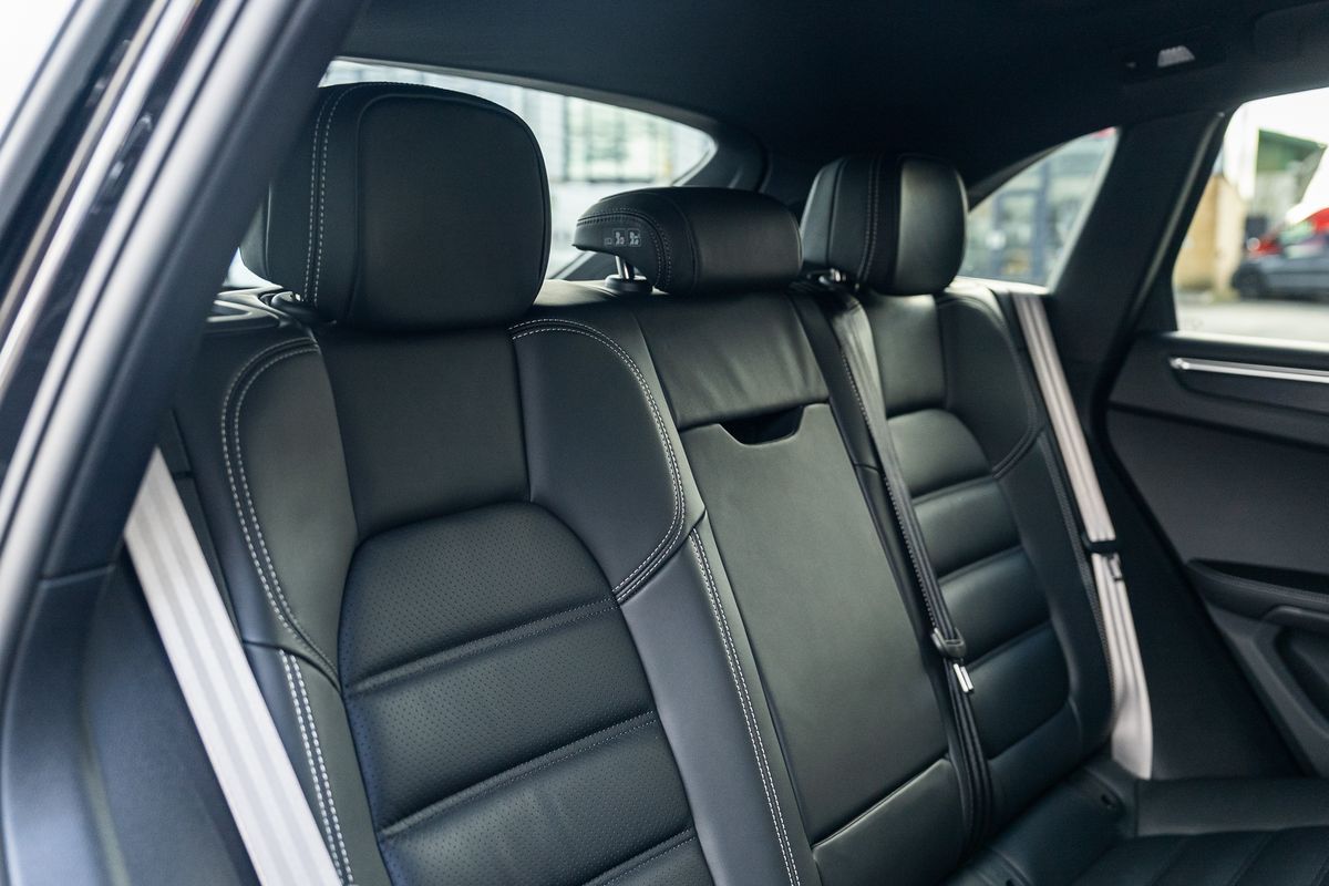 PORSCHE MACAN GTS GTS
