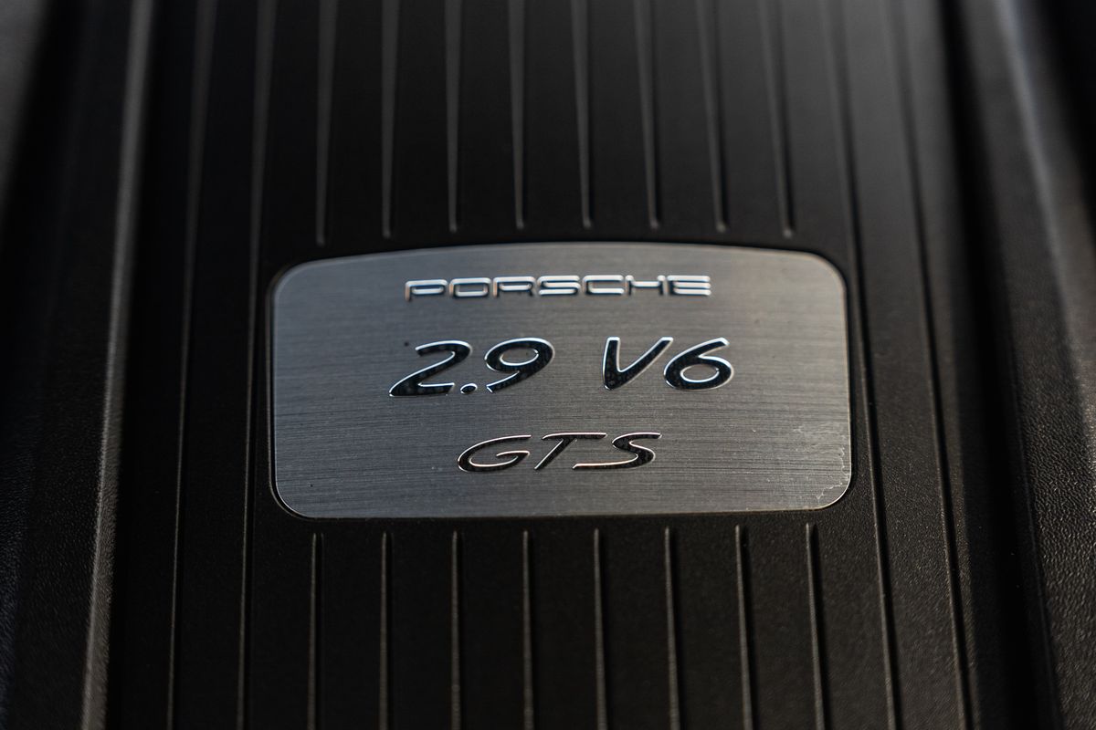 PORSCHE MACAN GTS GTS