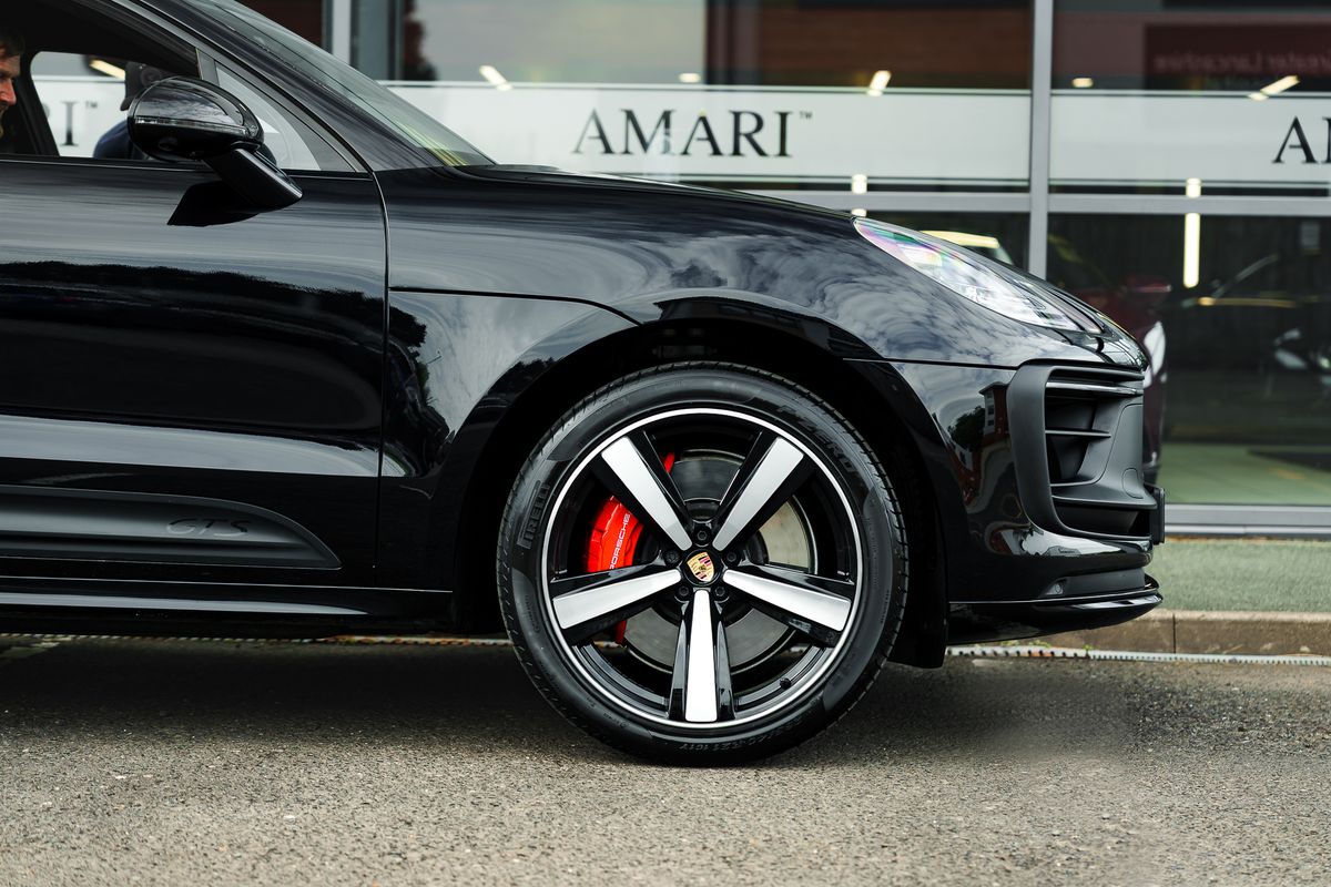 PORSCHE MACAN GTS GTS
