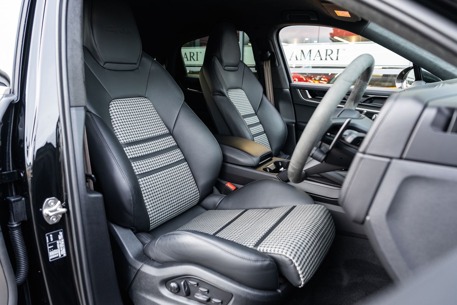 Porsche Cayenne Turbo Tiptronic S Turbo