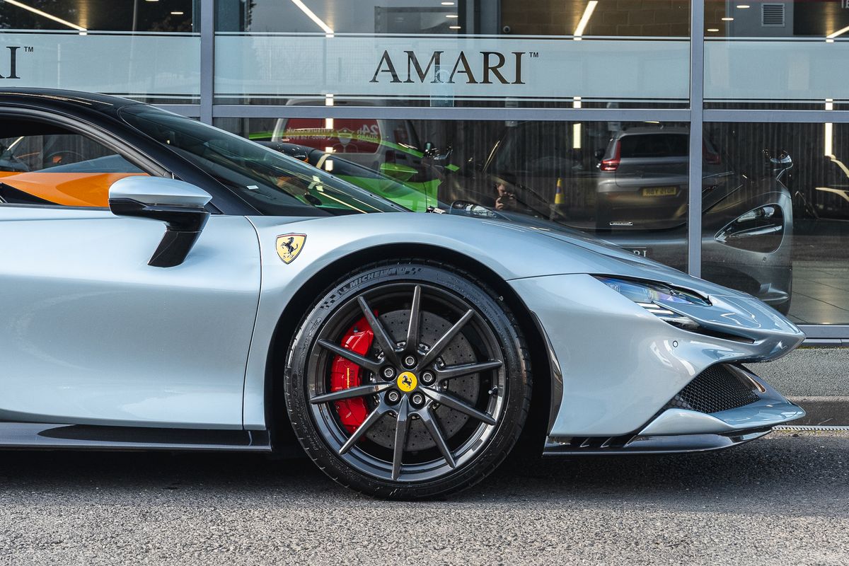 Ferrari SF90 Stradale