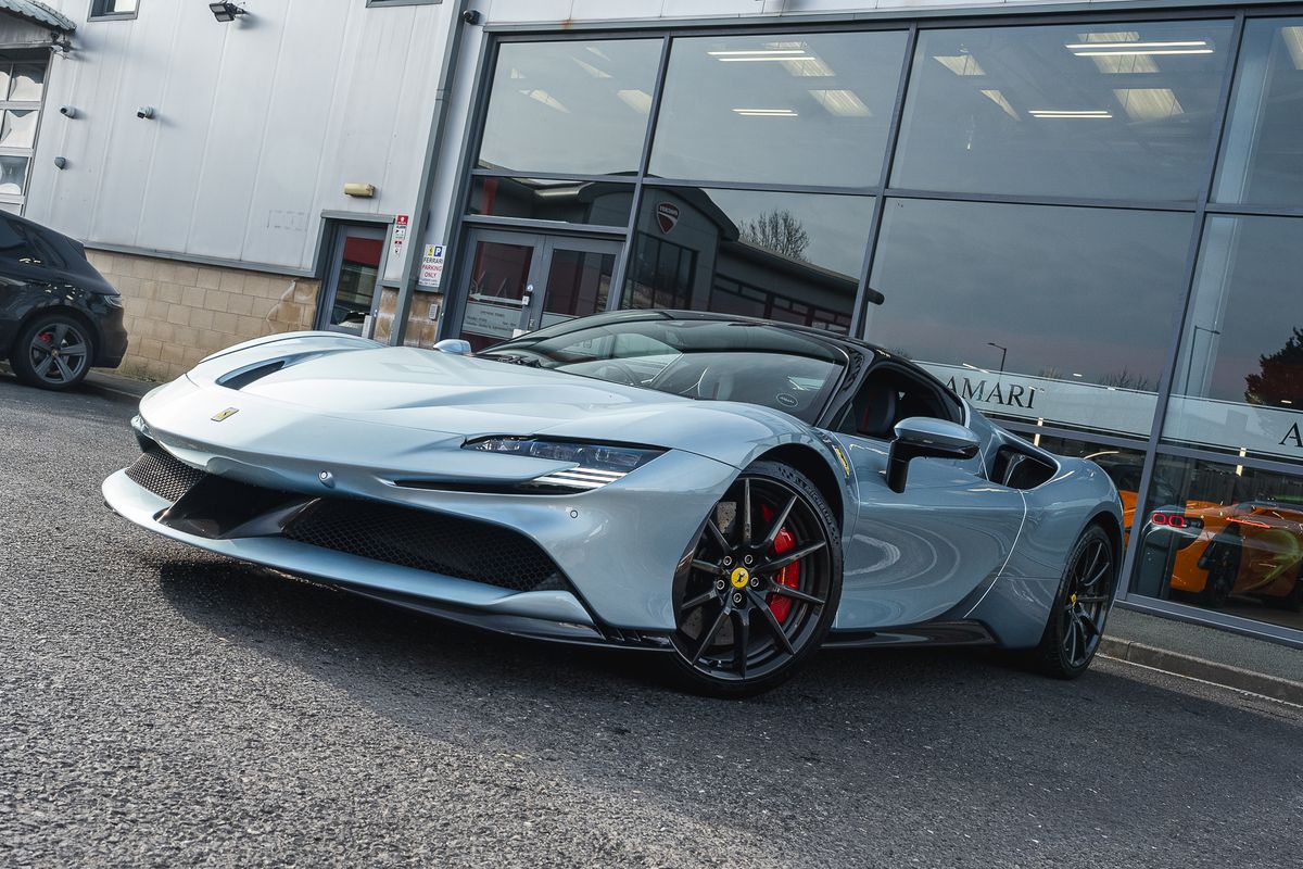 Ferrari SF90 Stradale