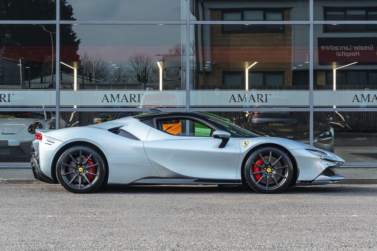 Ferrari SF90 Stradale