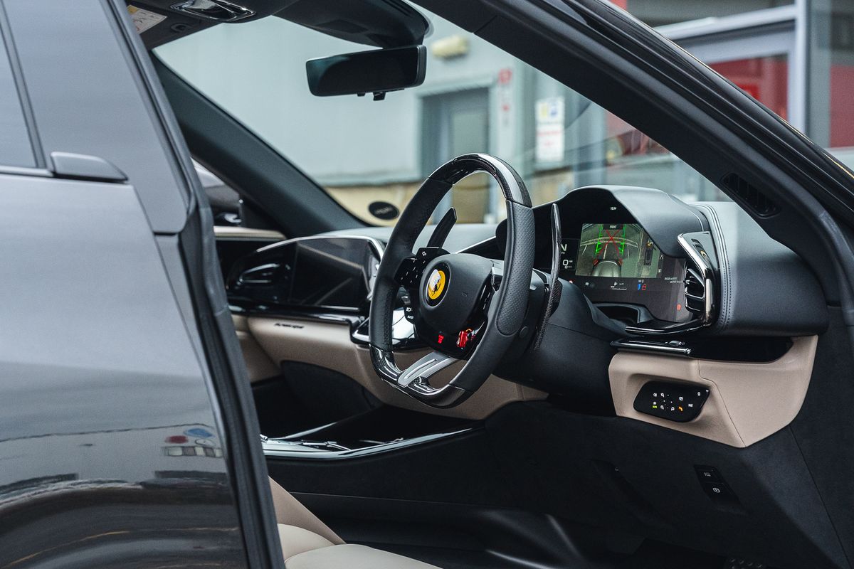 Ferrari Purosangue Esteso by Novitec