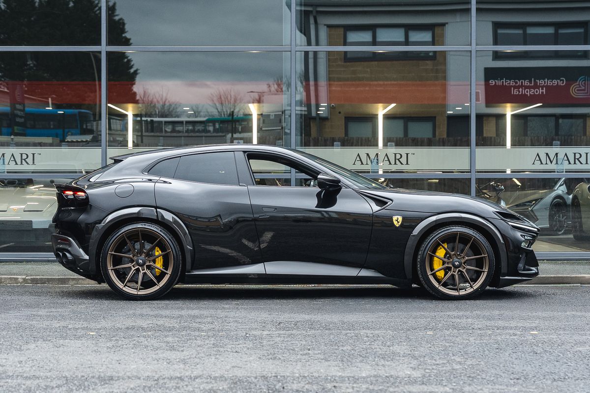 Ferrari Purosangue Esteso by Novitec