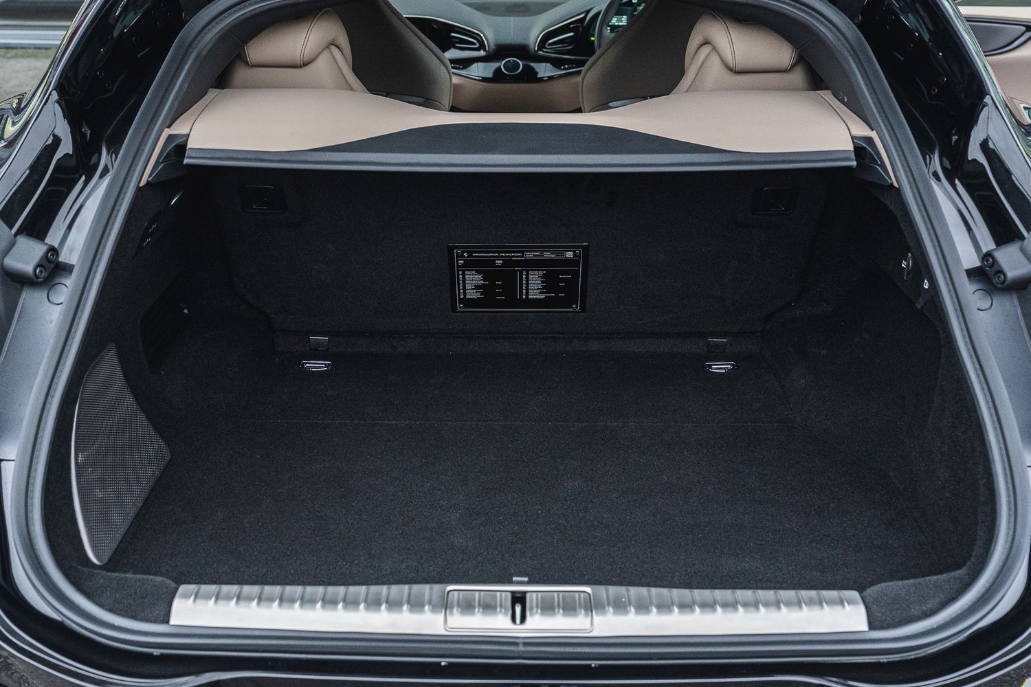 Ferrari Purosangue Esteso by Novitec