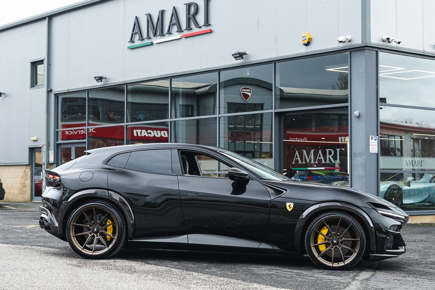 Ferrari Purosangue Esteso by Novitec