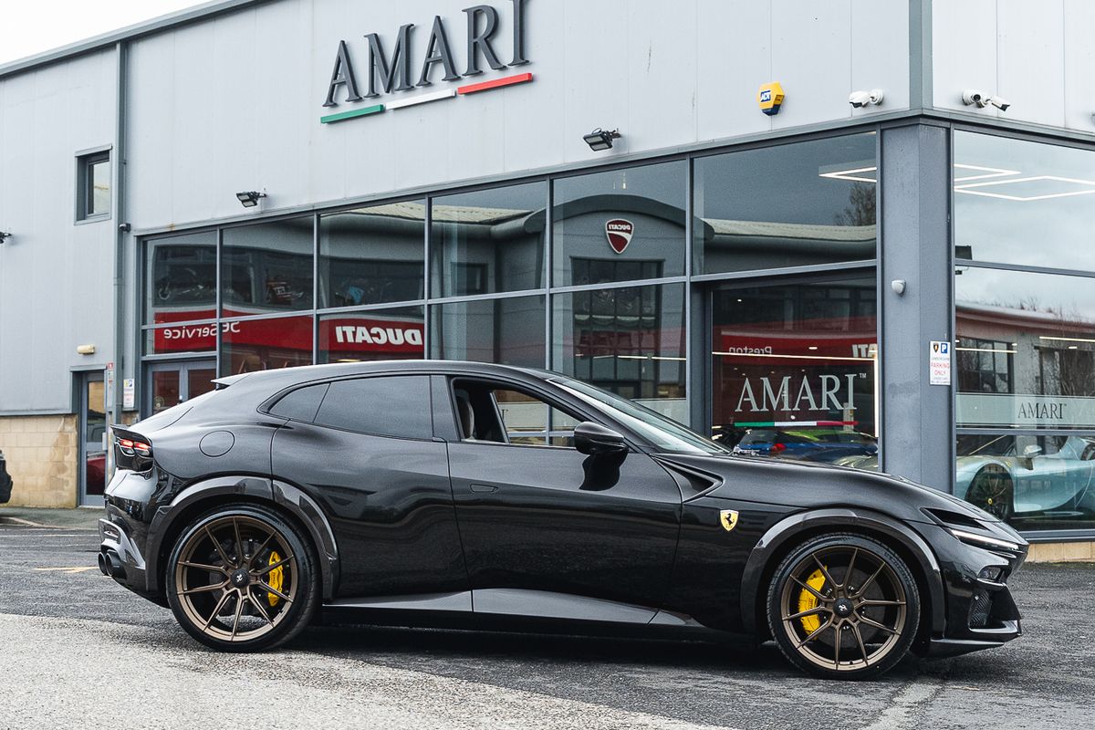 Ferrari Purosangue Esteso by Novitec