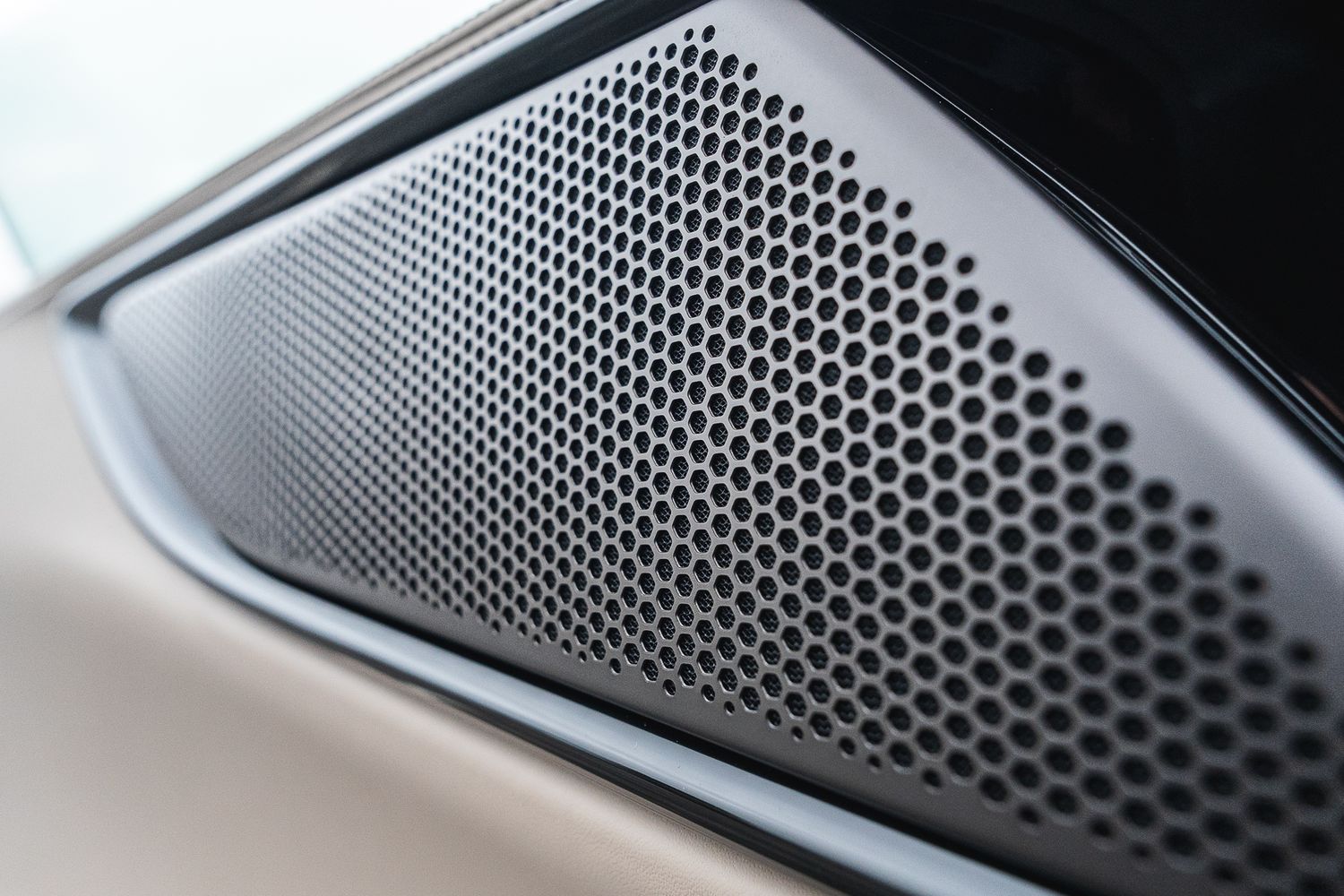 Ferrari Purosangue Esteso by Novitec