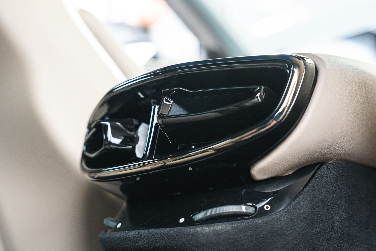 Ferrari Purosangue Esteso by Novitec