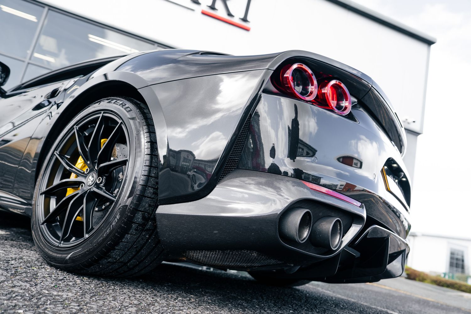 Ferrari 812 Superfast
