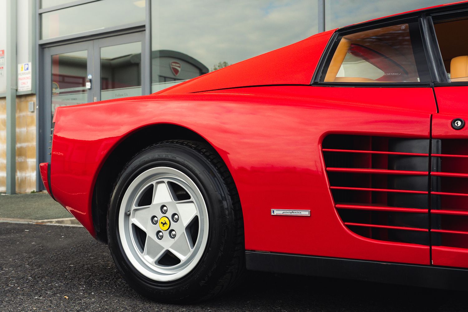 Ferrari Testarossa Flat 12 Testarossa