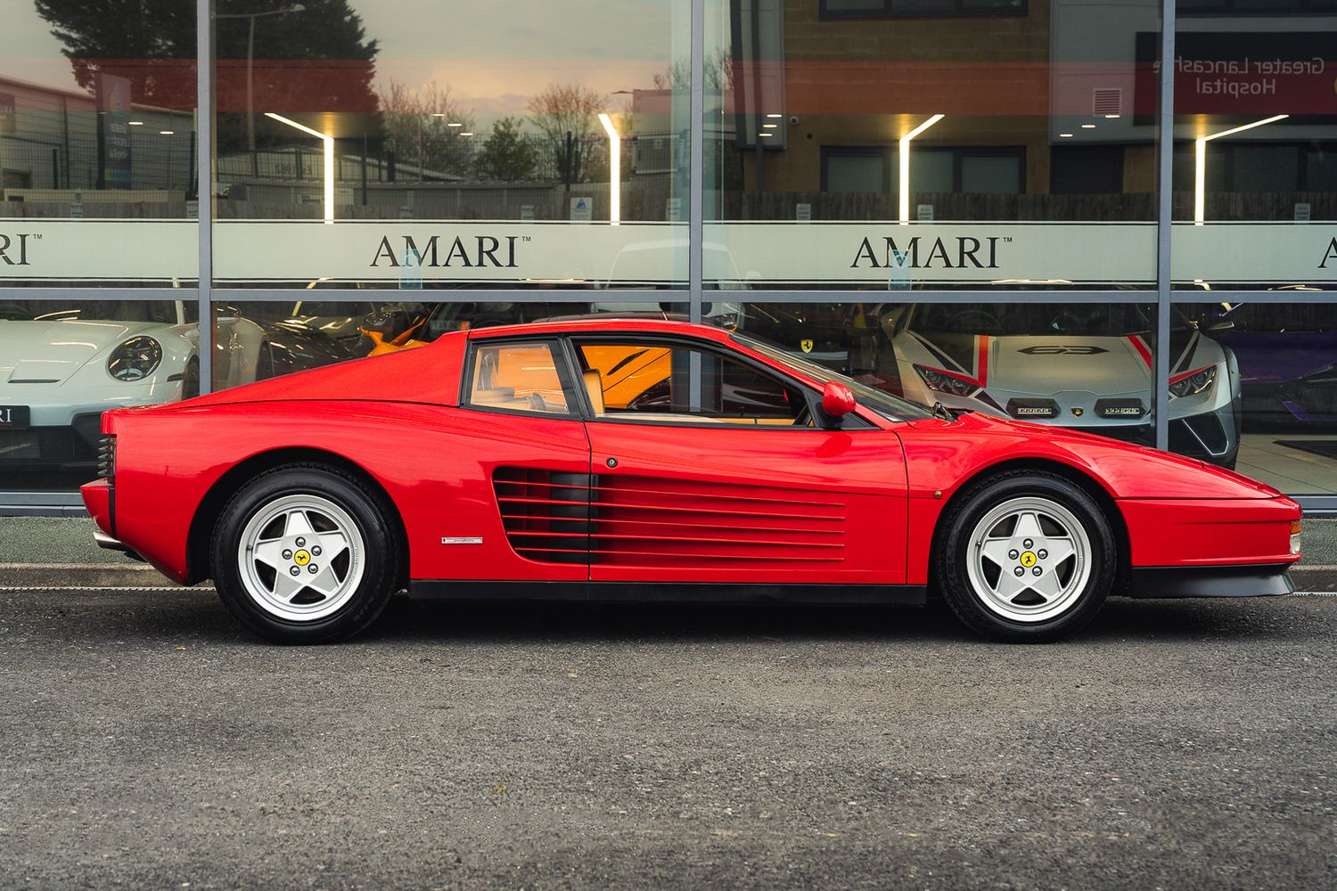 Ferrari Testarossa Flat 12 Testarossa