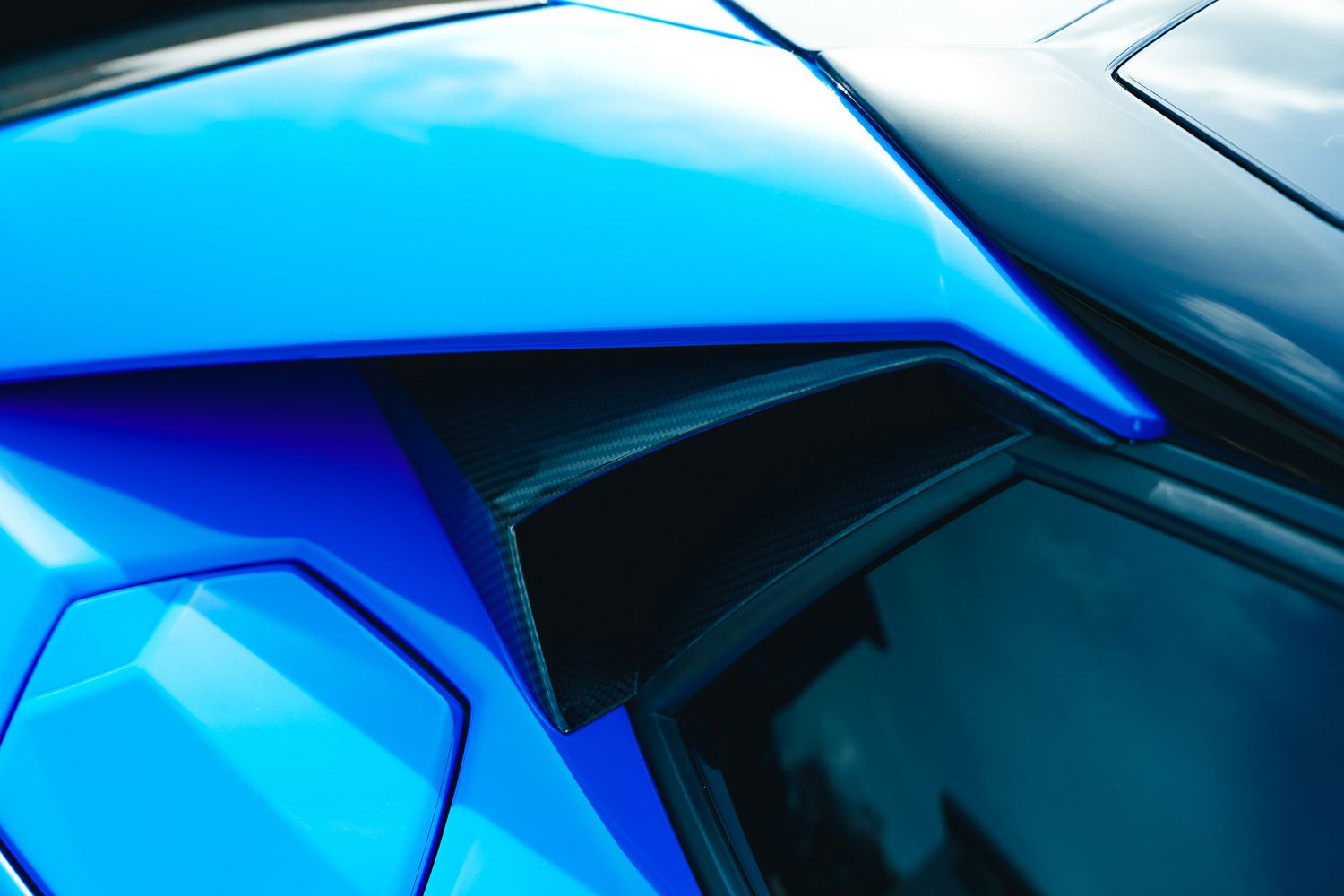 Lamborghini Aventador  LP750-4 SV Roadster SV Roadster