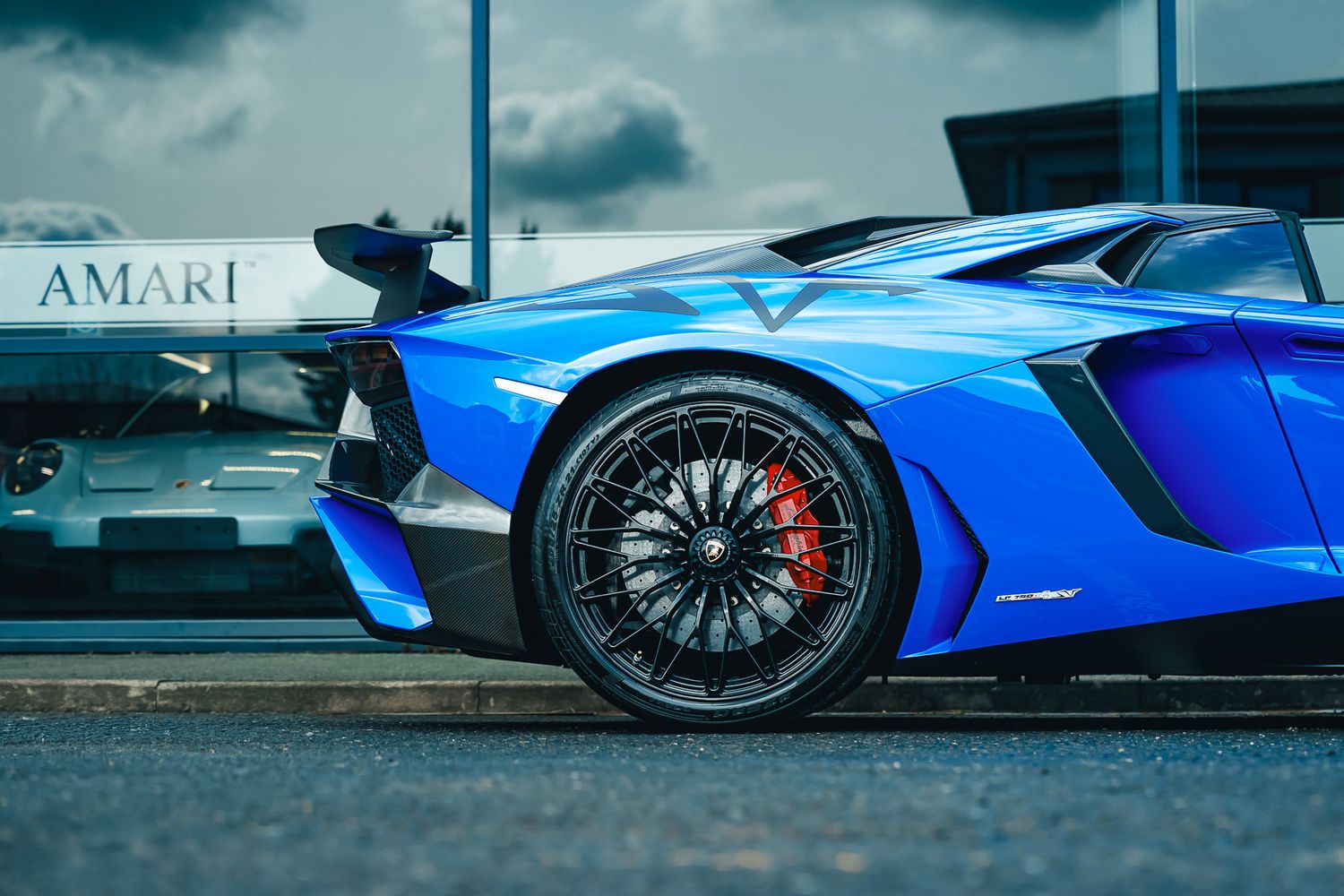 Lamborghini Aventador  LP750-4 SV Roadster SV Roadster