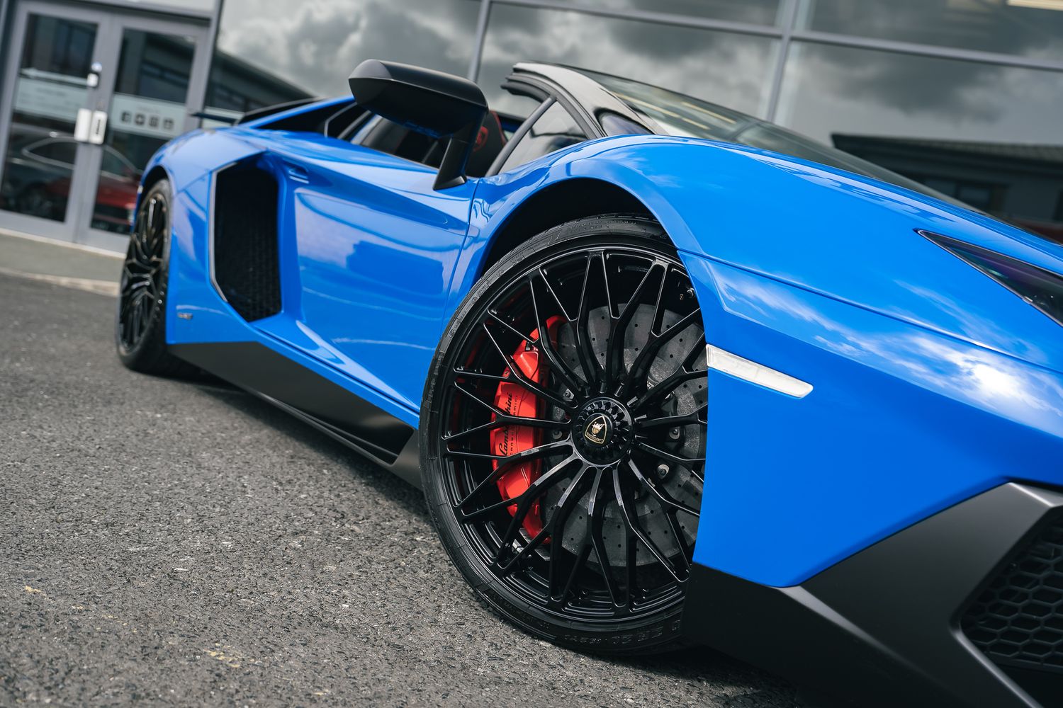 Lamborghini Aventador  LP750-4 SV Roadster SV Roadster