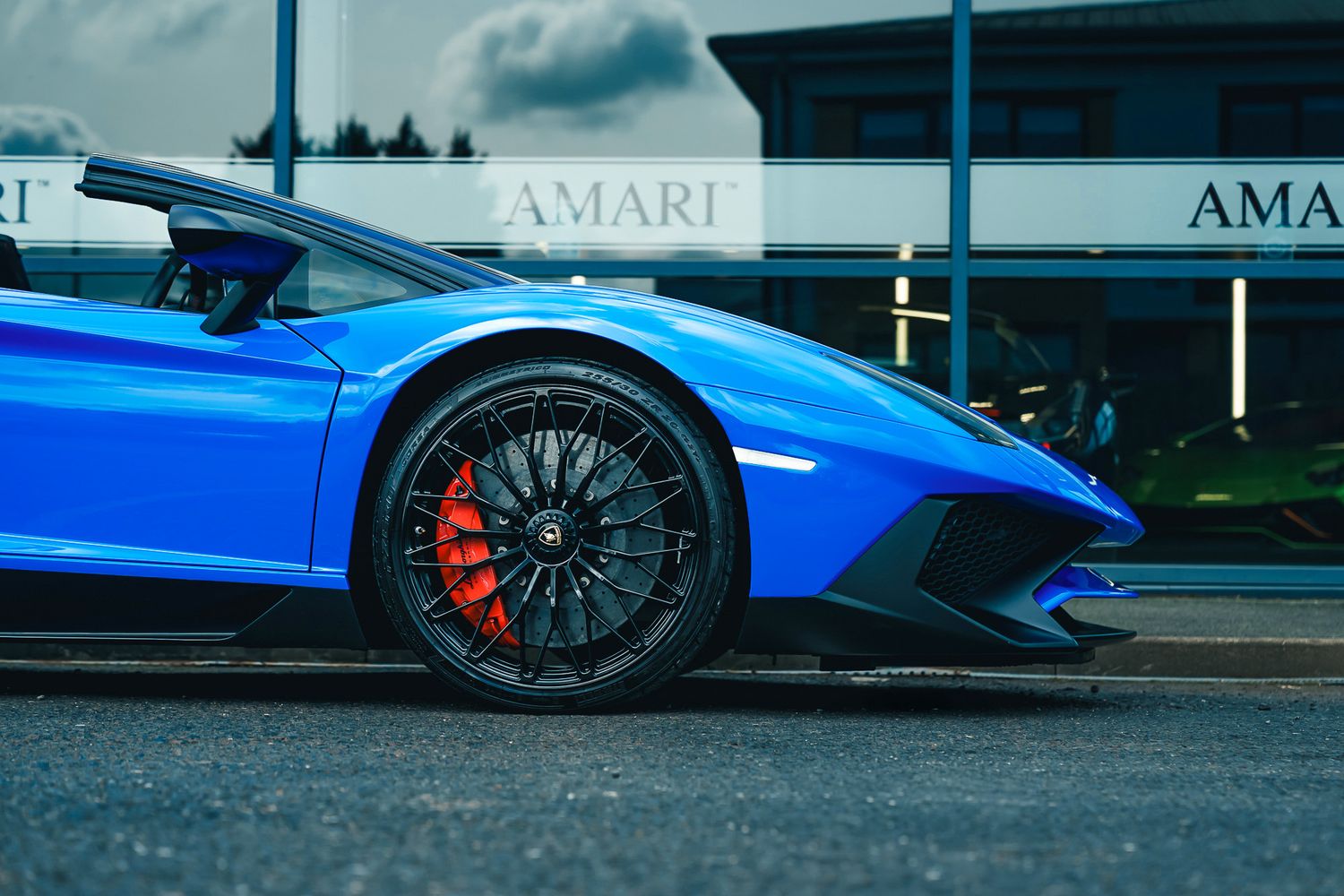 Lamborghini Aventador  LP750-4 SV Roadster SV Roadster
