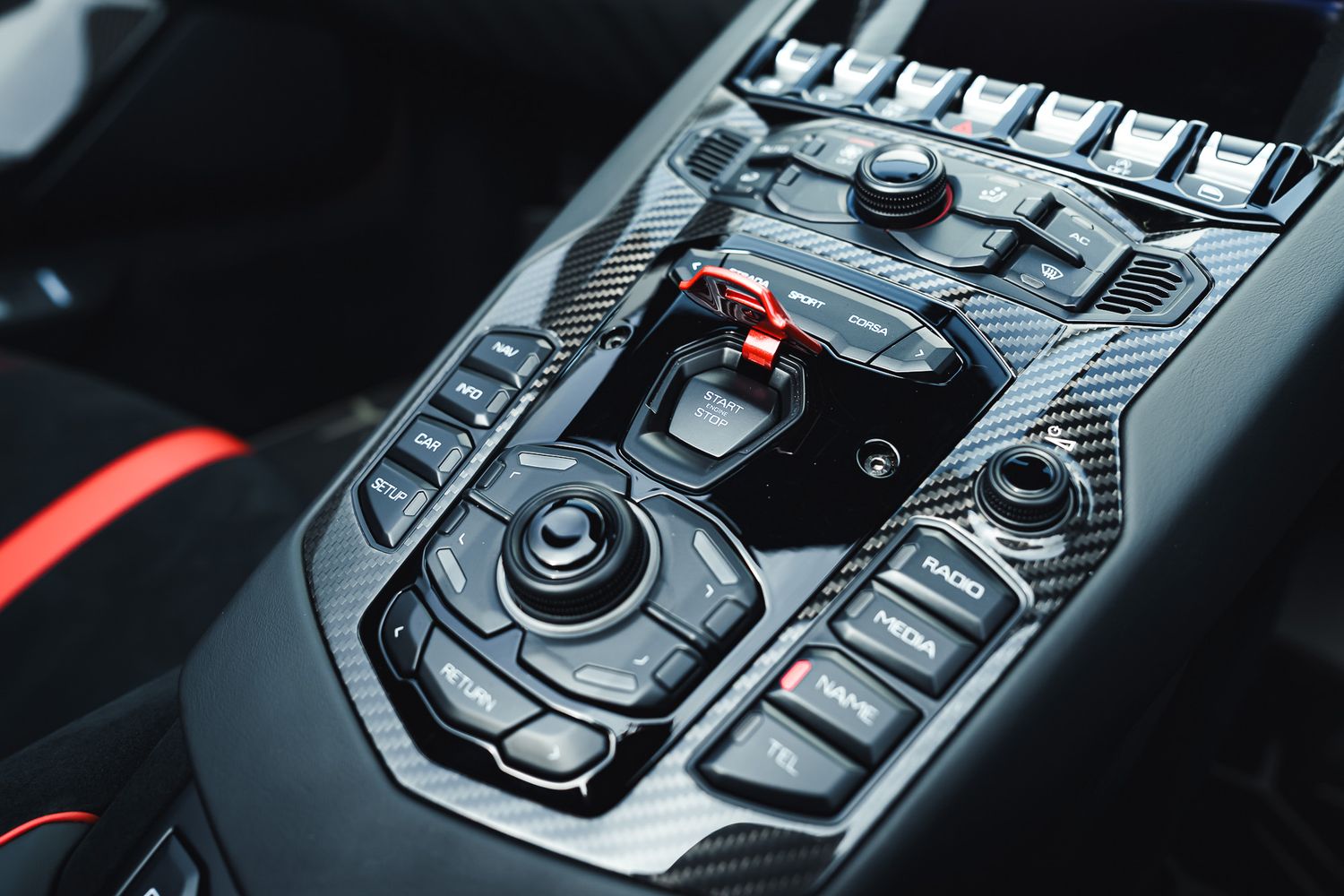 Lamborghini Aventador  LP750-4 SV Roadster SV Roadster