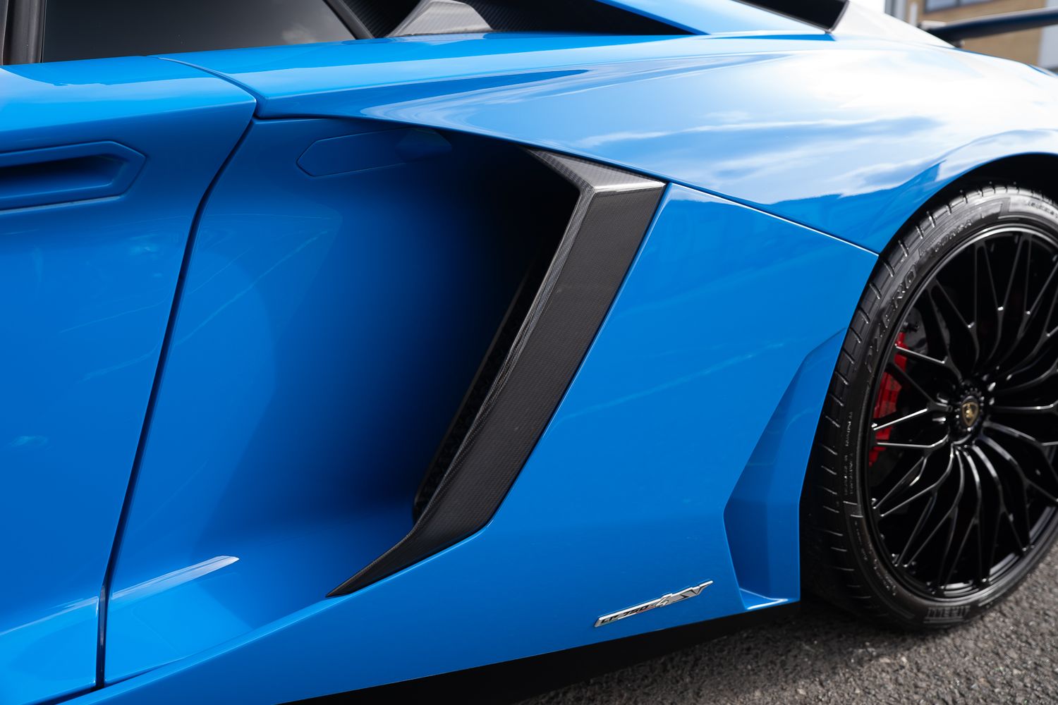 Lamborghini Aventador  LP750-4 SV Roadster SV Roadster