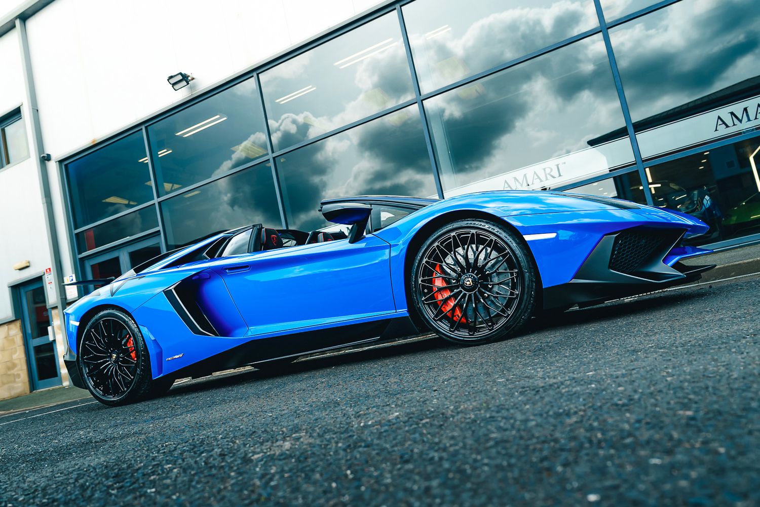 Lamborghini Aventador  LP750-4 SV Roadster SV Roadster