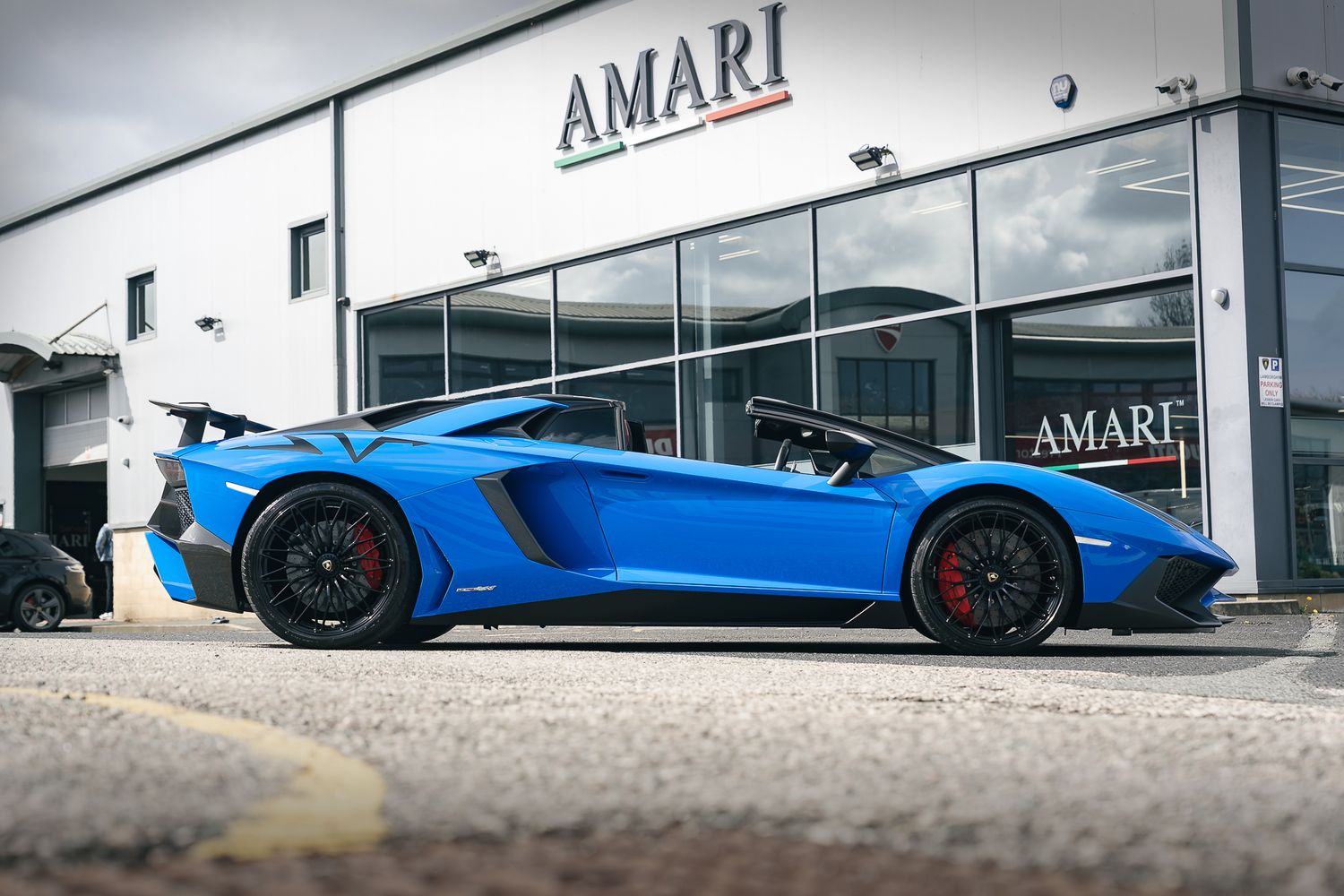 Lamborghini Aventador  LP750-4 SV Roadster SV Roadster