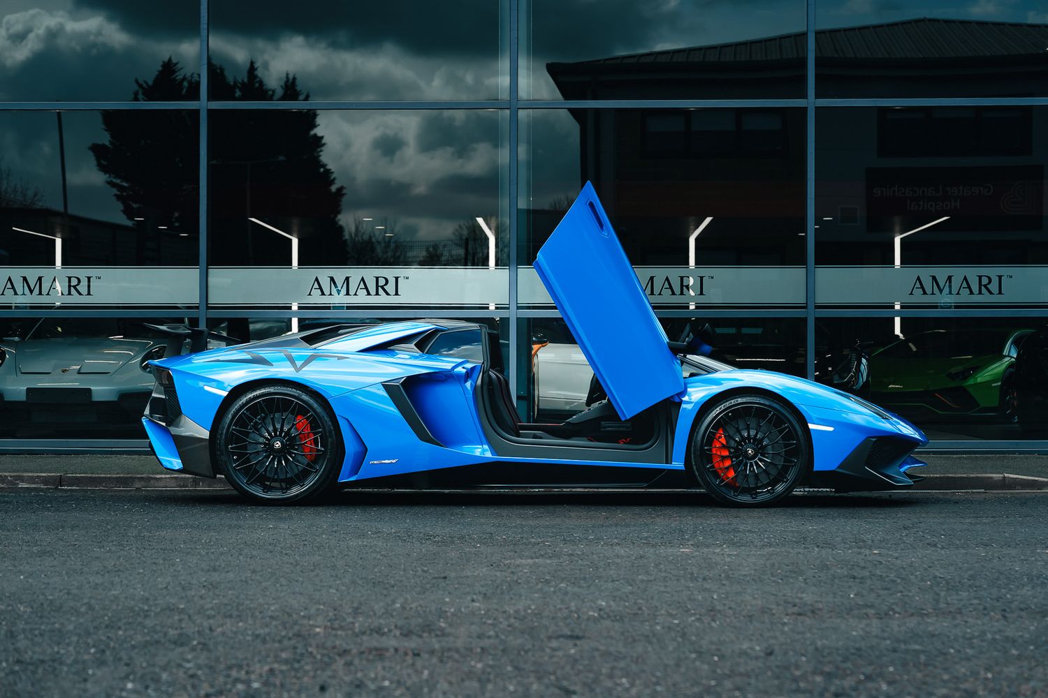 Lamborghini Aventador  LP750-4 SV Roadster SV Roadster
