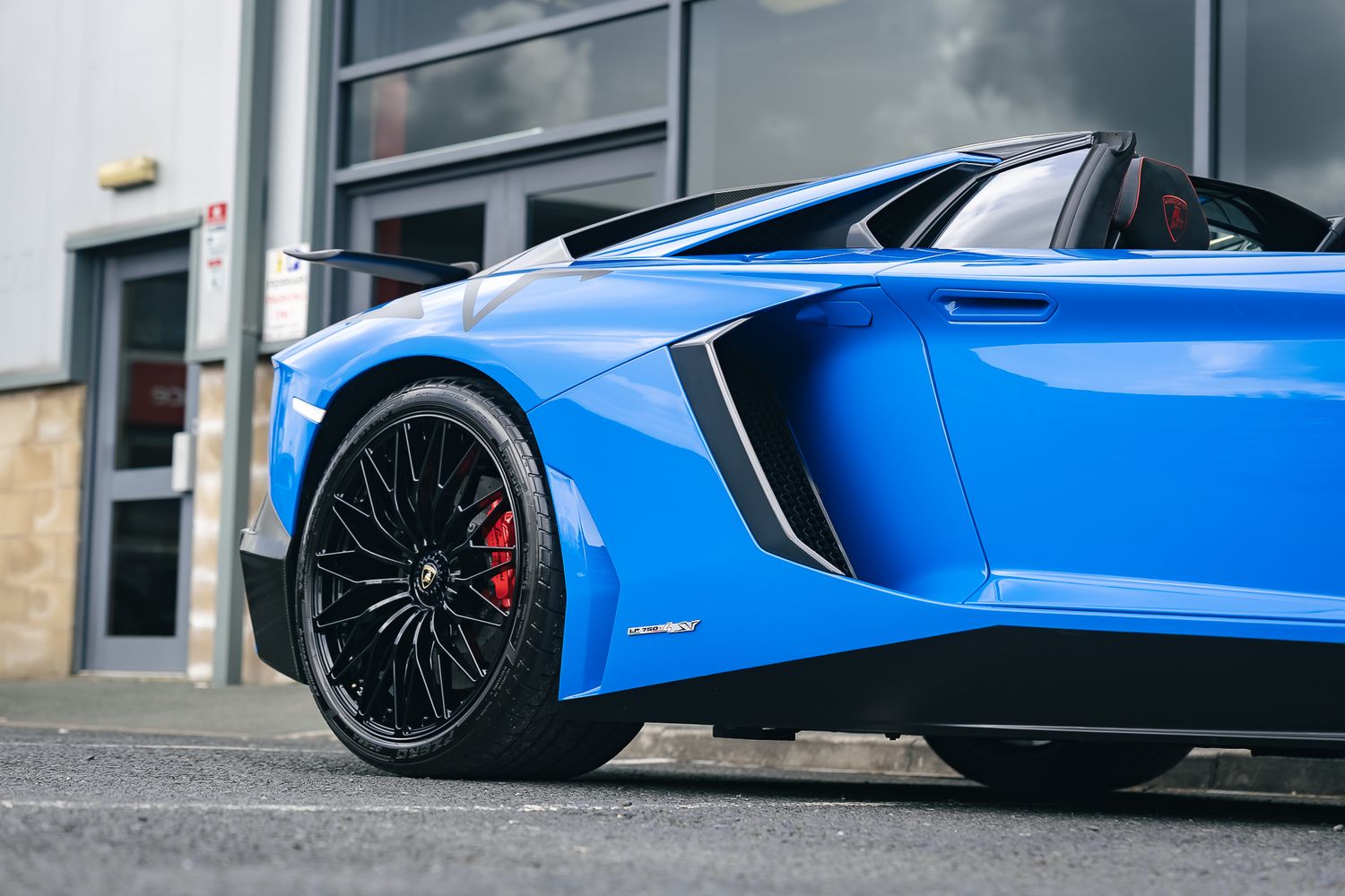 Lamborghini Aventador  LP750-4 SV Roadster SV Roadster