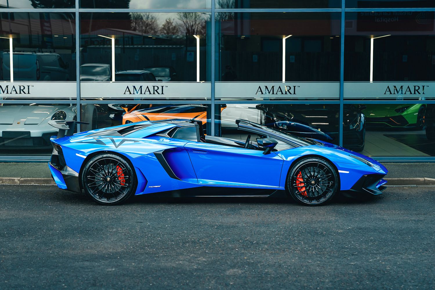 Lamborghini Aventador  LP750-4 SV Roadster SV Roadster