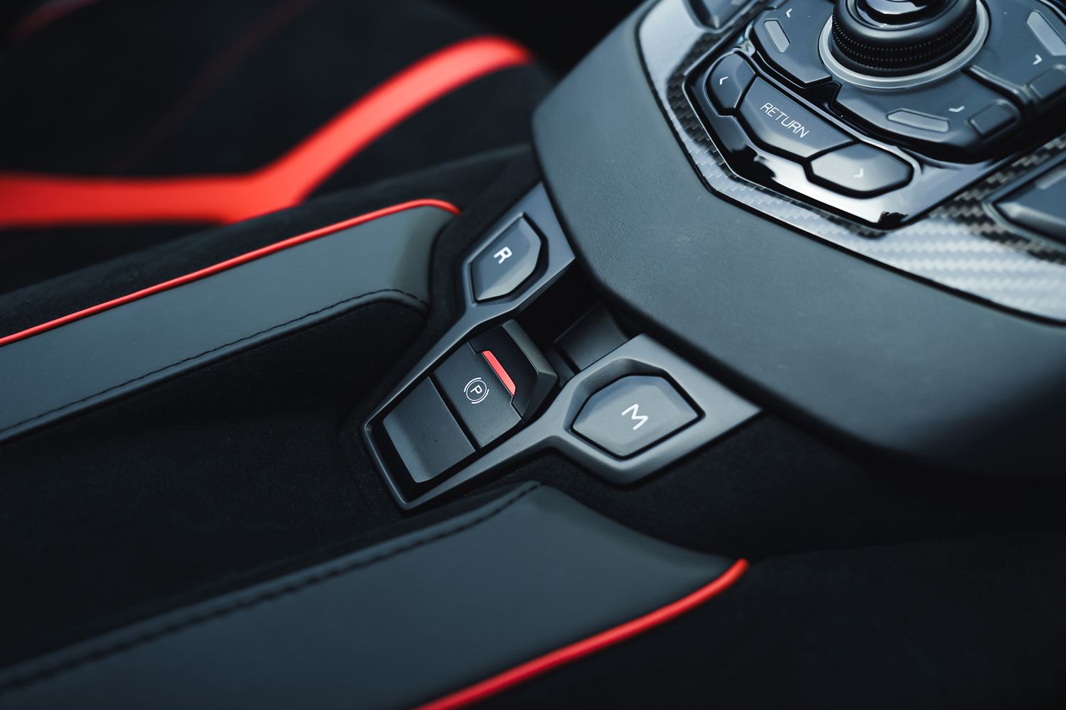 Lamborghini Aventador  LP750-4 SV Roadster SV Roadster