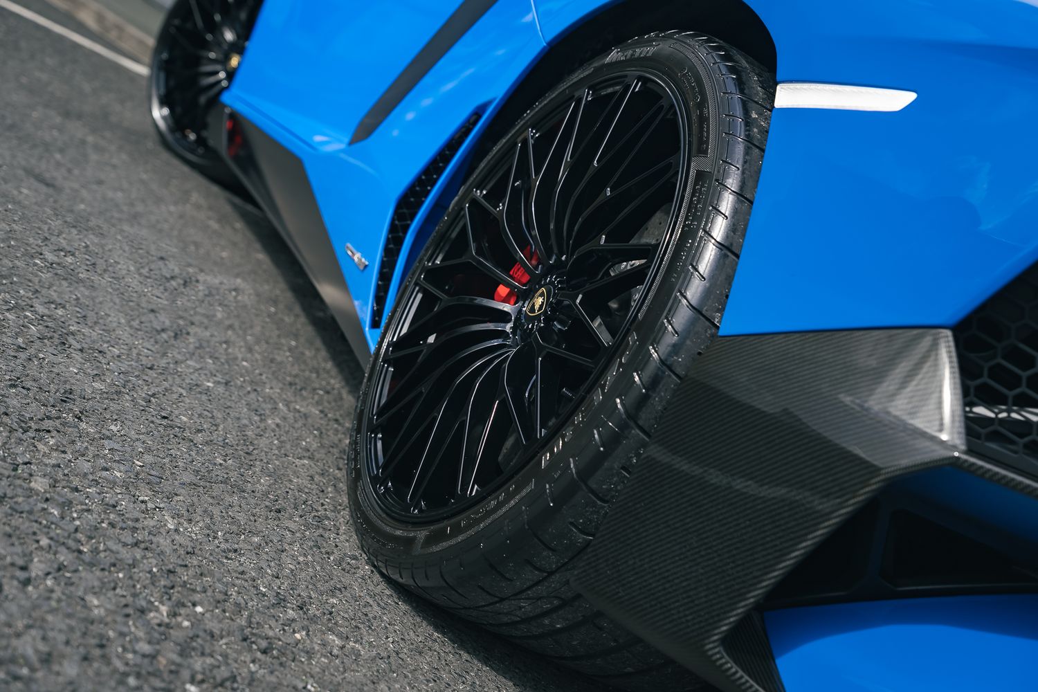 Lamborghini Aventador  LP750-4 SV Roadster SV Roadster