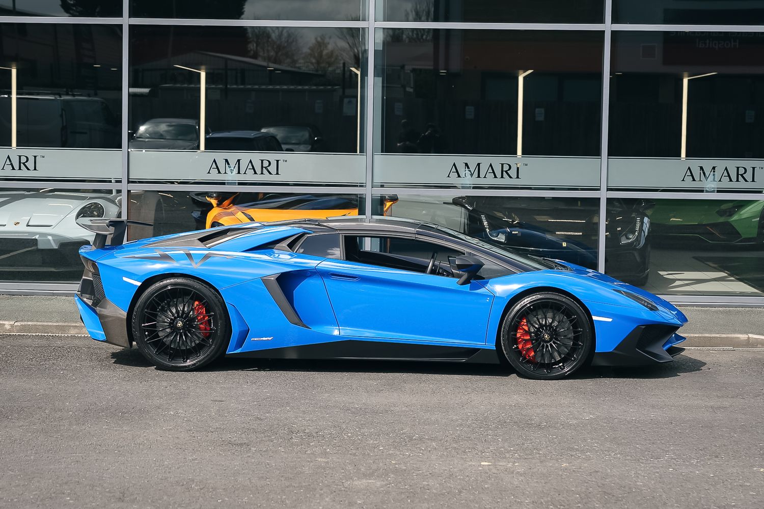 Lamborghini Aventador  LP750-4 SV Roadster SV Roadster