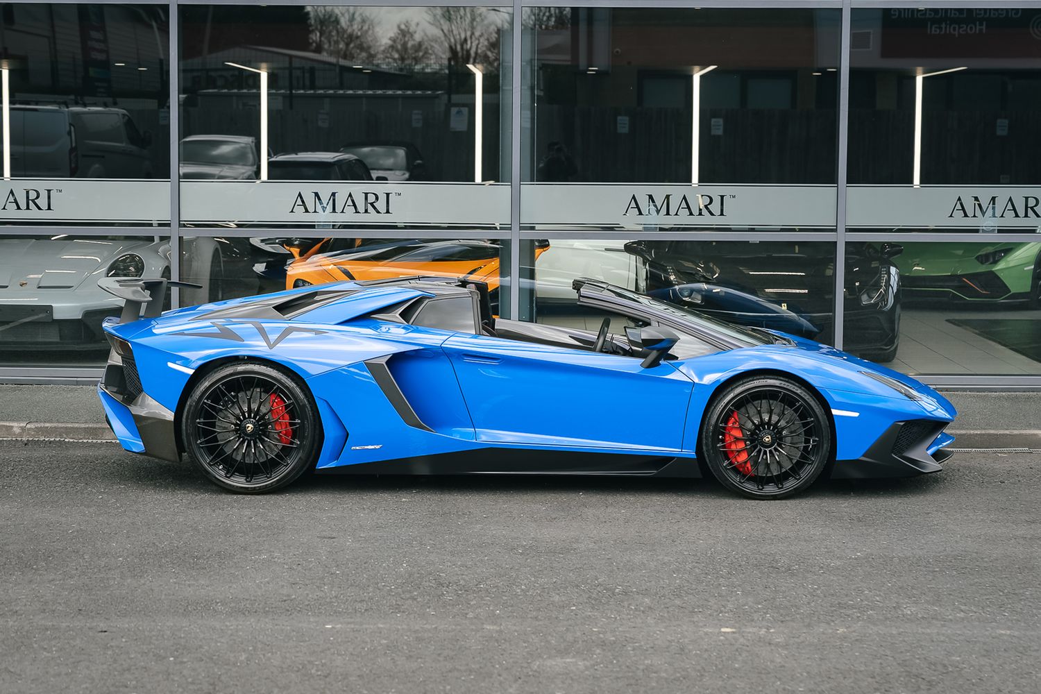 Lamborghini Aventador  LP750-4 SV Roadster SV Roadster