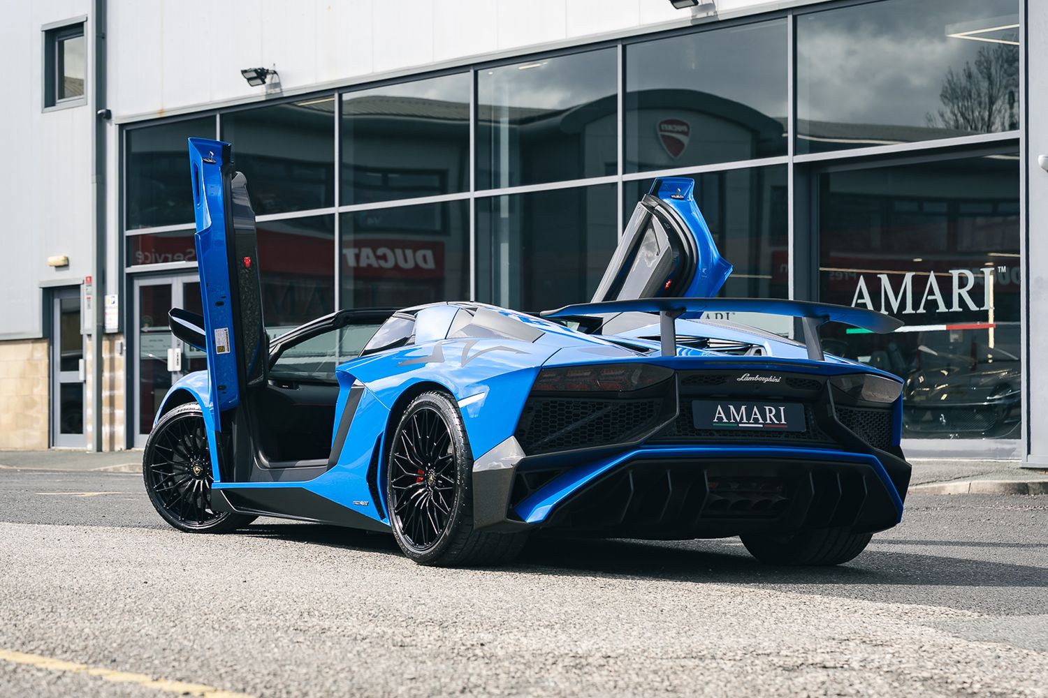 Lamborghini Aventador  LP750-4 SV Roadster SV Roadster