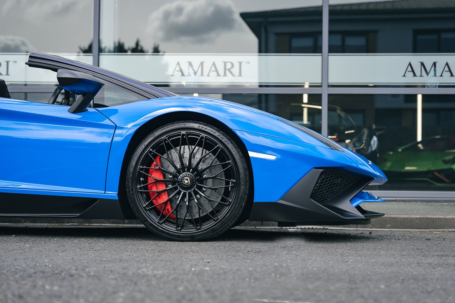 Lamborghini Aventador  LP750-4 SV Roadster SV Roadster
