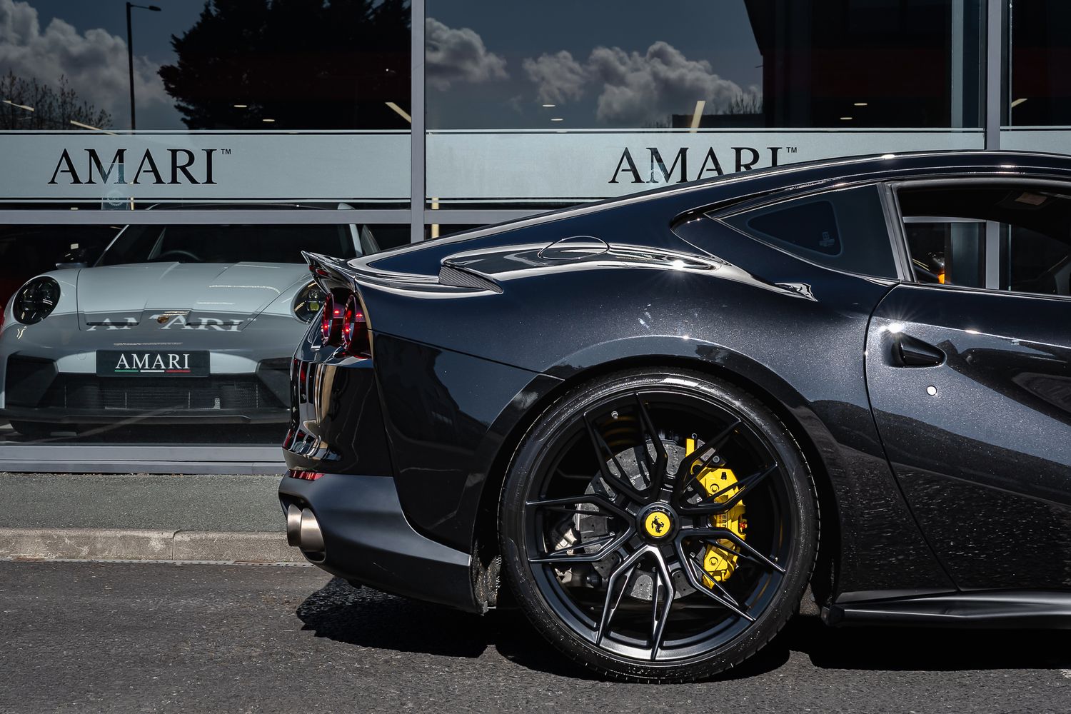 Ferrari 812 Superfast Novitec