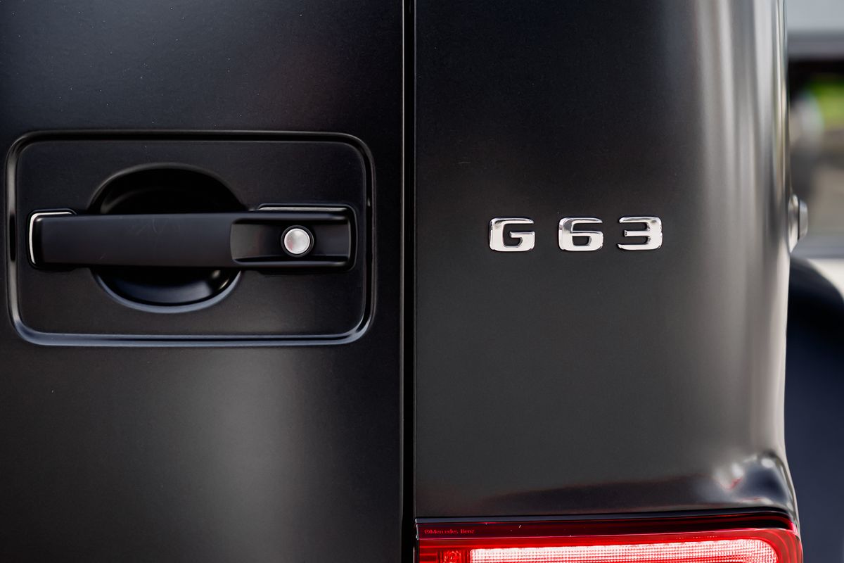 MERCEDES BENZ G63 Magno MANUFAKTUR 4.0-litre twin-turbocharged V8