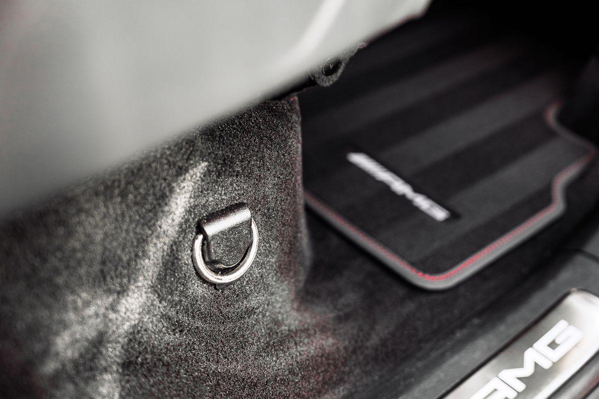 MERCEDES BENZ G63 Magno MANUFAKTUR 4.0-litre twin-turbocharged V8