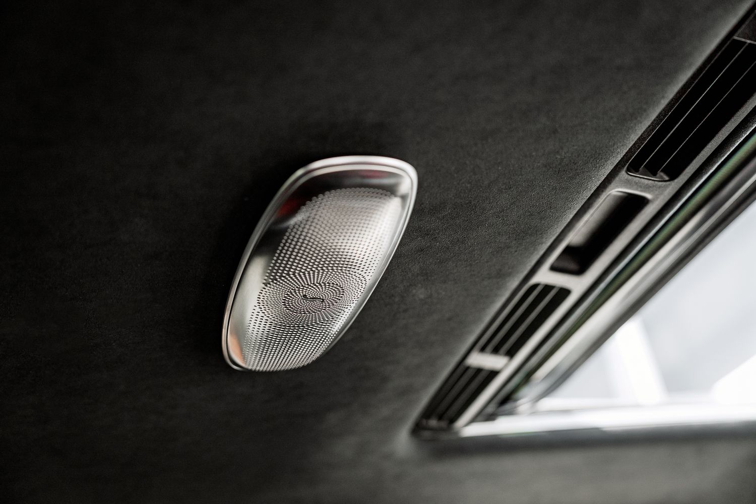 Mercedes Benz G63 Magno MANUFAKTUR 4.0-litre twin-turbocharged V8