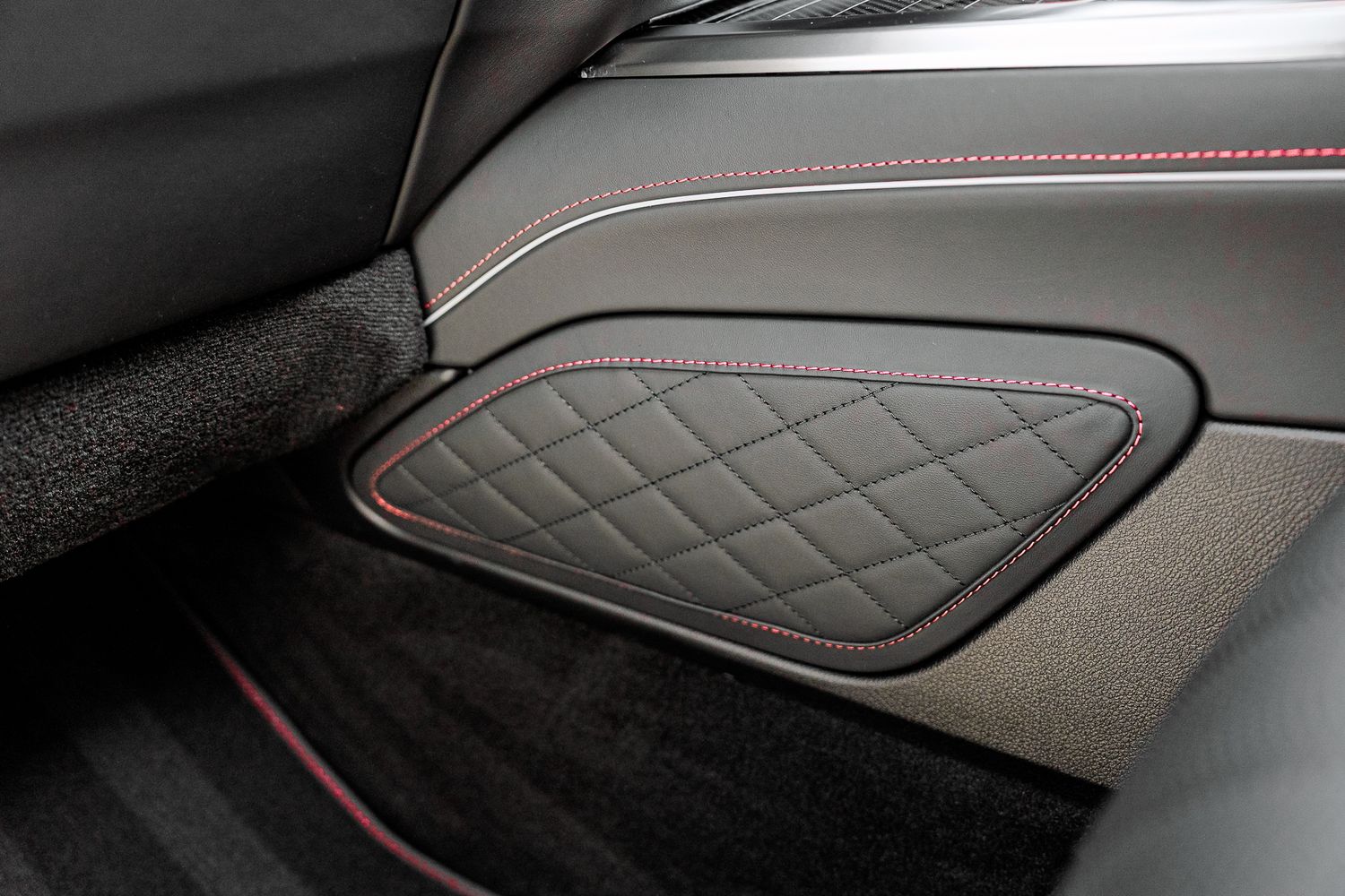 Mercedes Benz G63 Magno MANUFAKTUR 4.0-litre twin-turbocharged V8