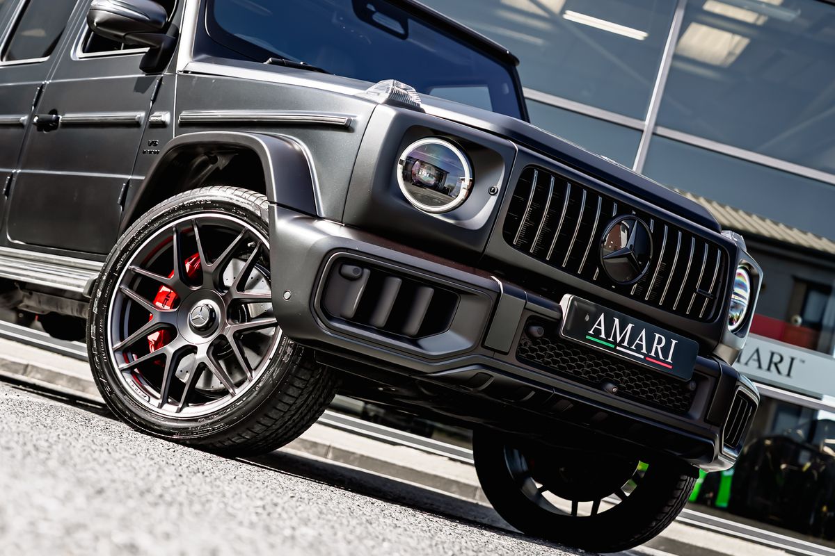 MERCEDES BENZ G63 Magno MANUFAKTUR 4.0-litre twin-turbocharged V8