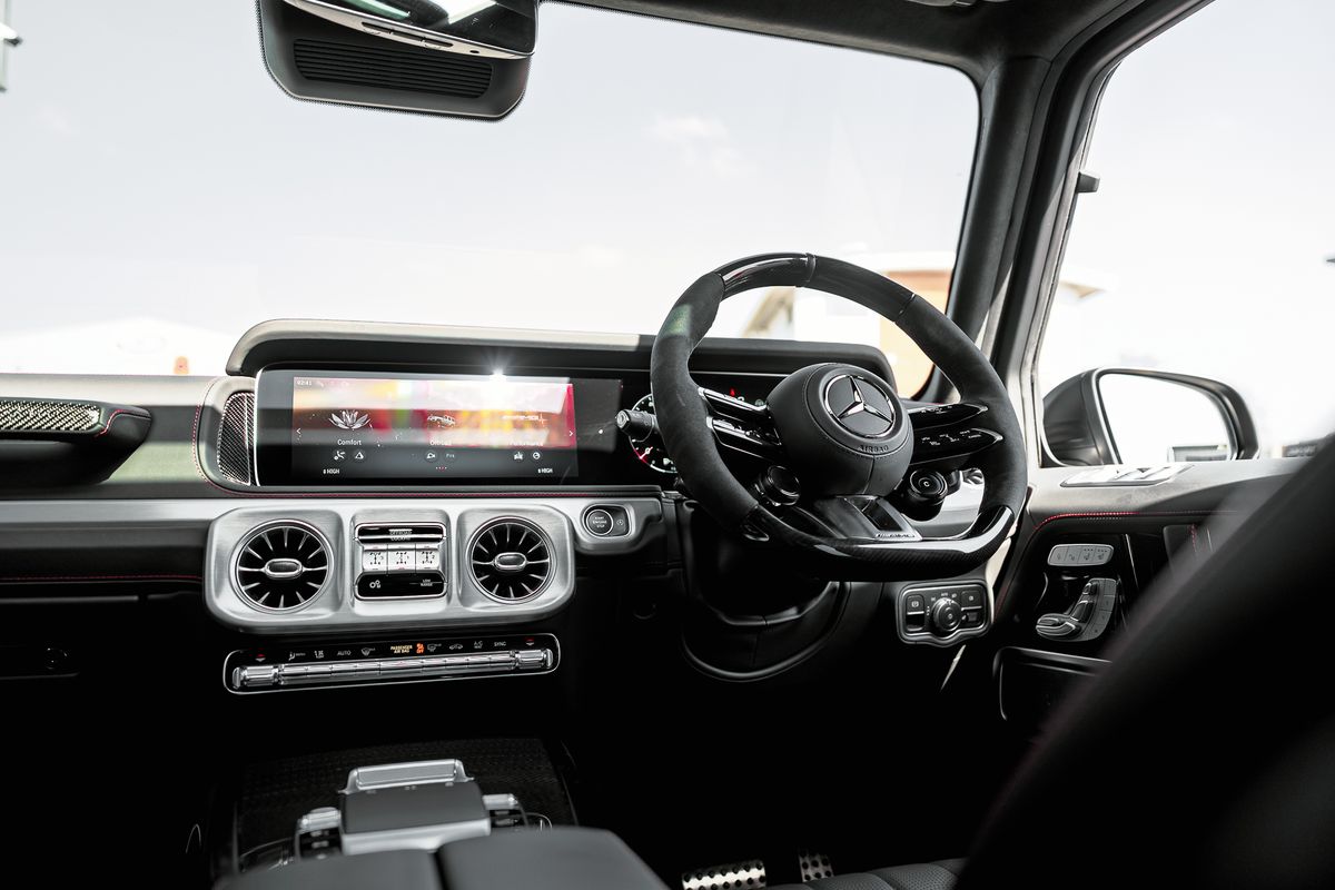 MERCEDES BENZ G63 Magno MANUFAKTUR 4.0-litre twin-turbocharged V8