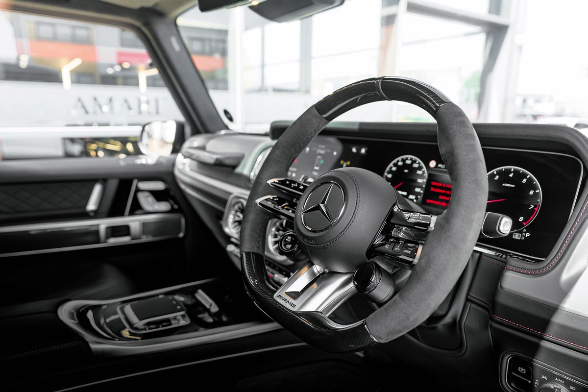 MERCEDES BENZ G63 Magno MANUFAKTUR 4.0-litre twin-turbocharged V8